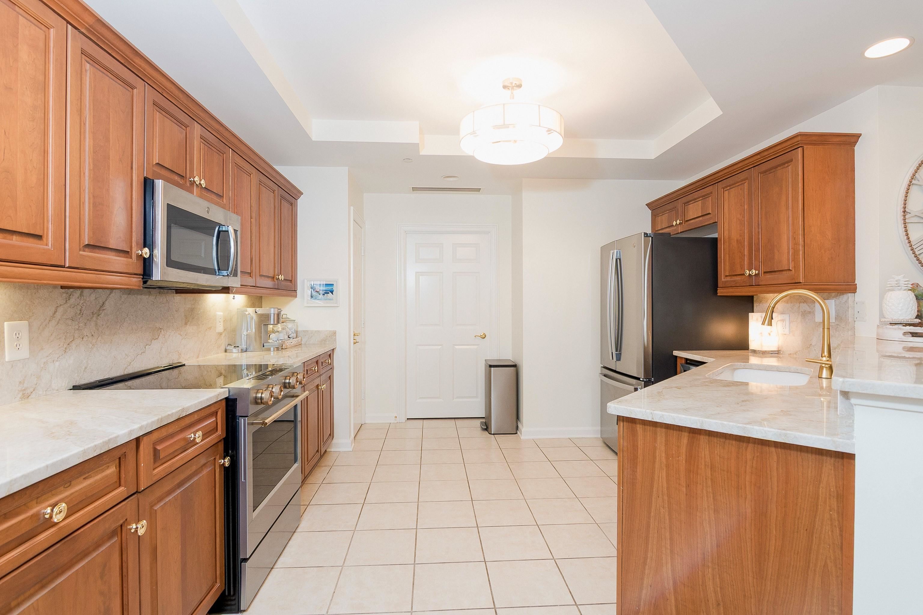 8500 Margate Circle Property Photo 18