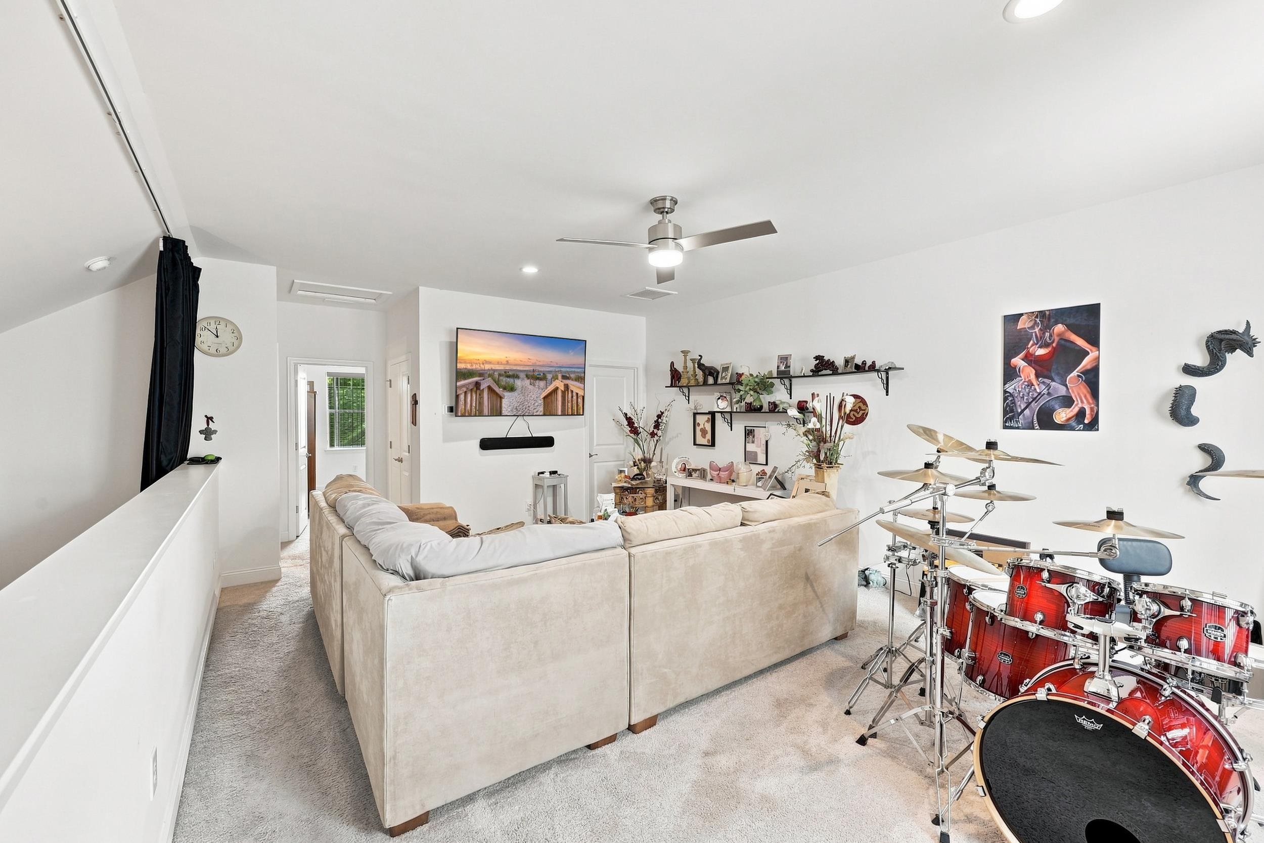 506 Bumble Circle Property Photo 24