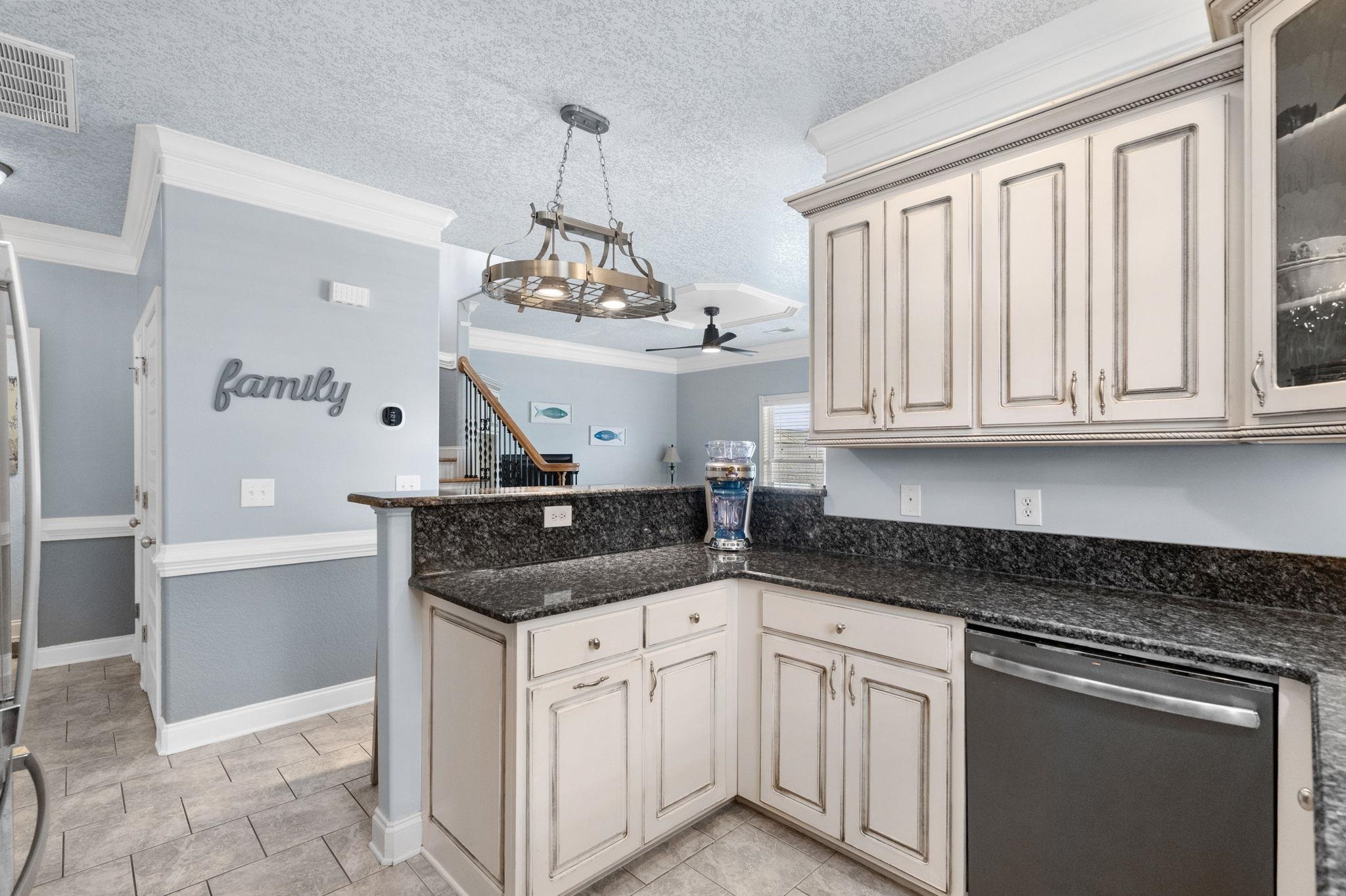 6001-8022 S Kings Highway Property Photo 30