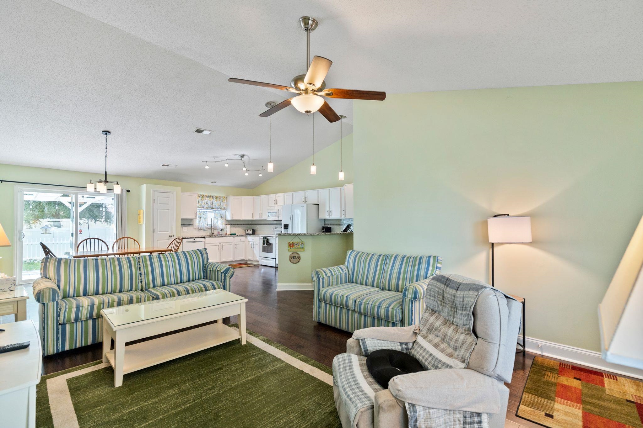 407 Coco Plum Ct. Property Photo 9