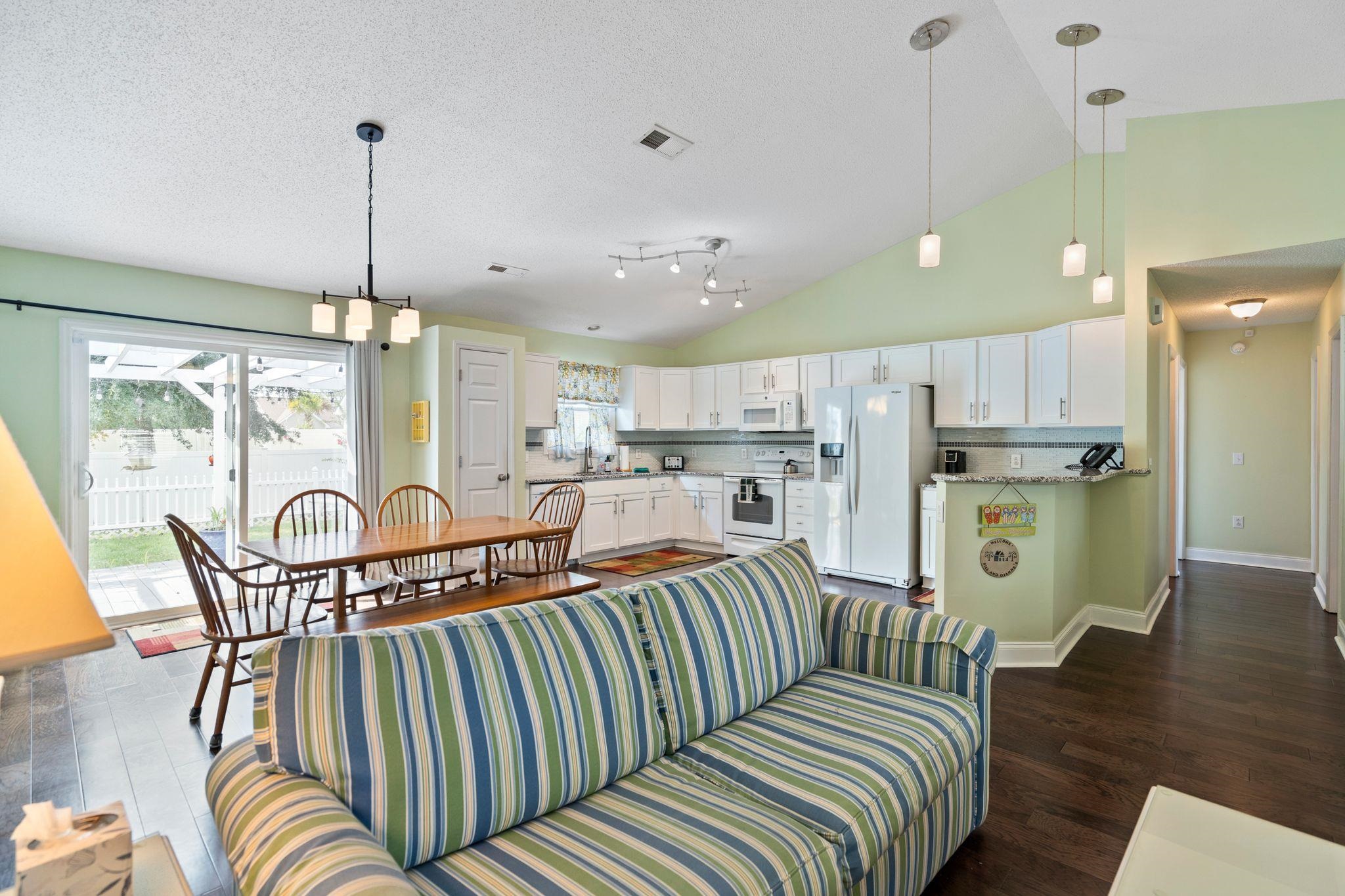 407 Coco Plum Ct. Property Photo 11