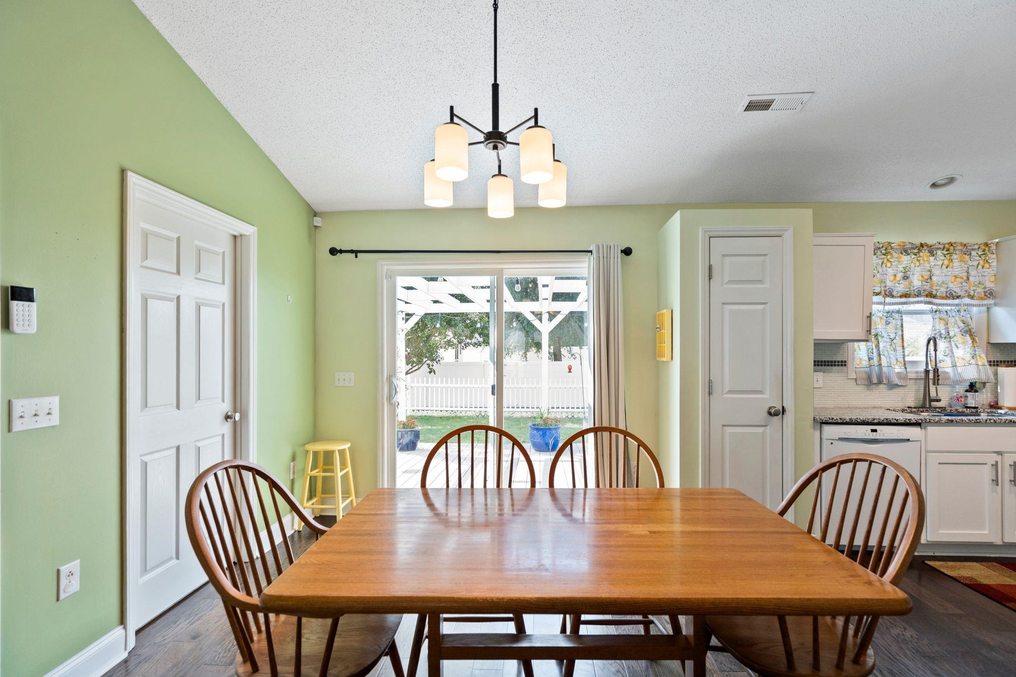 407 Coco Plum Ct. Property Photo 16