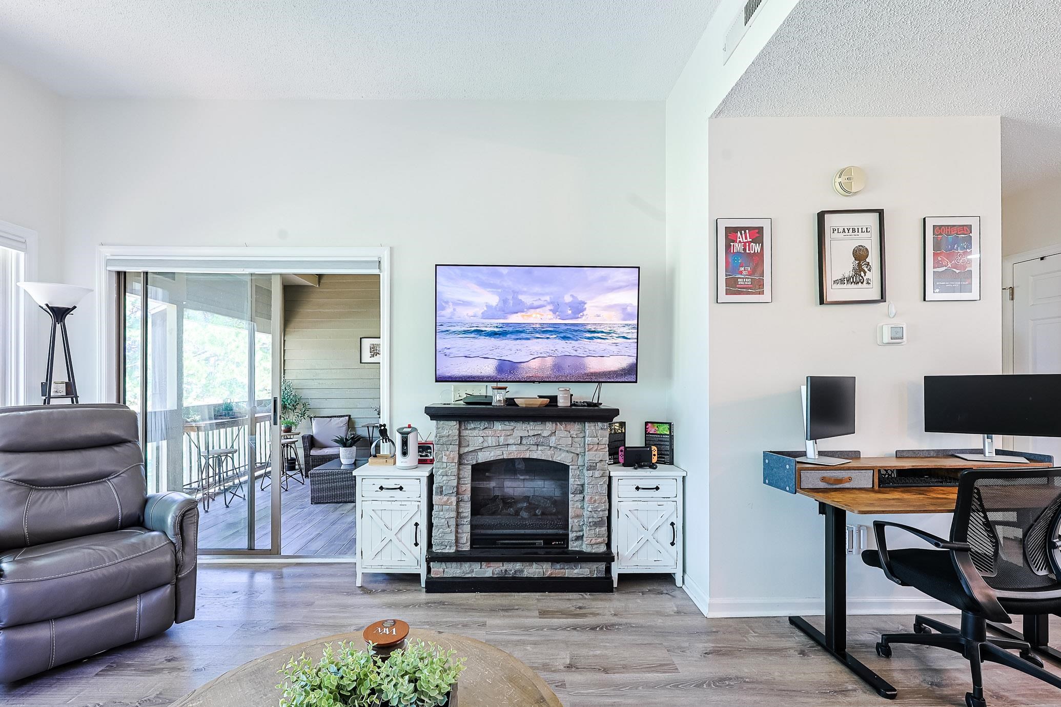 1551 Spinnaker Dr. Property Photo 4