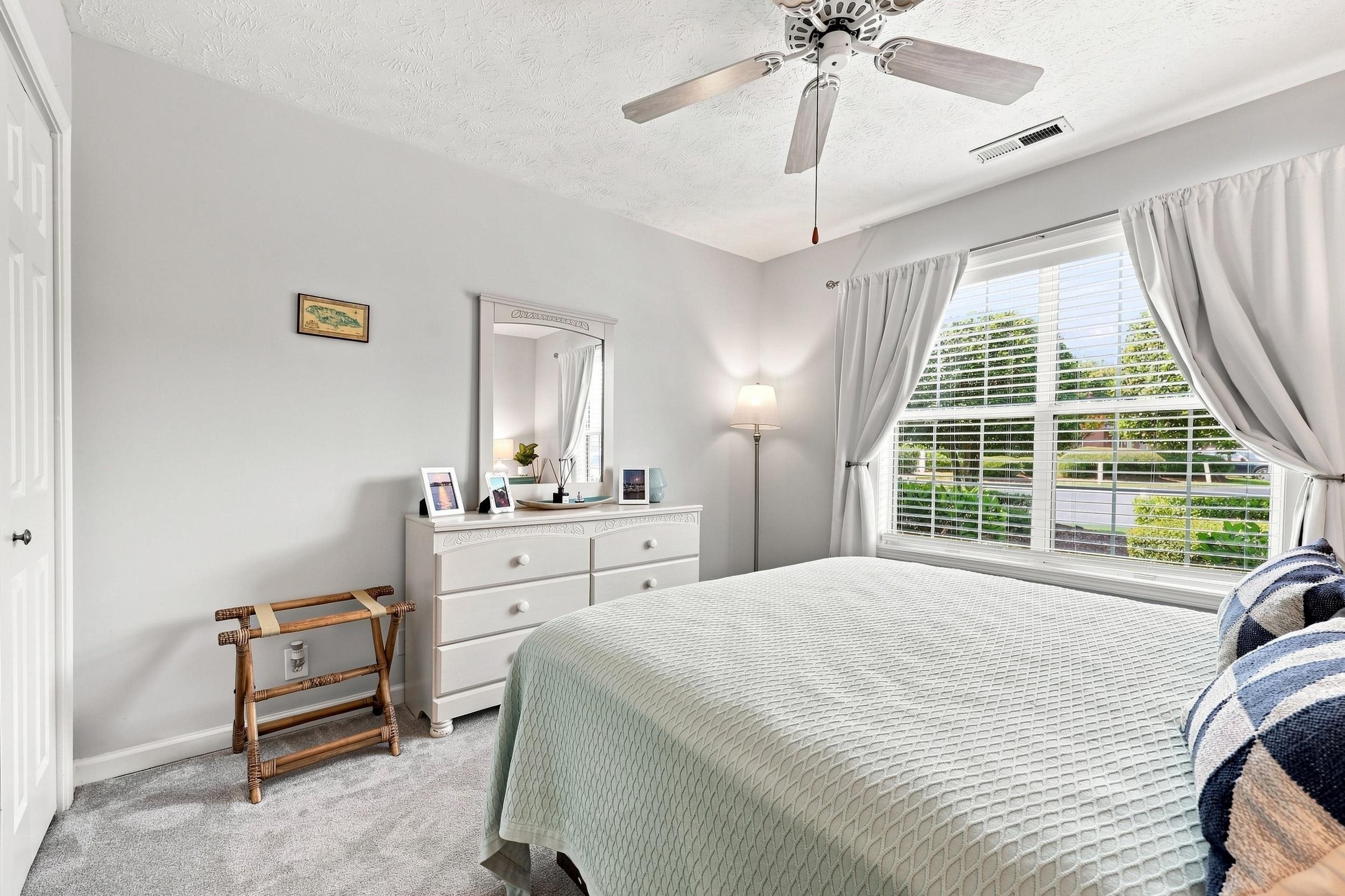 4545 Lighthouse Dr. Property Photo 14