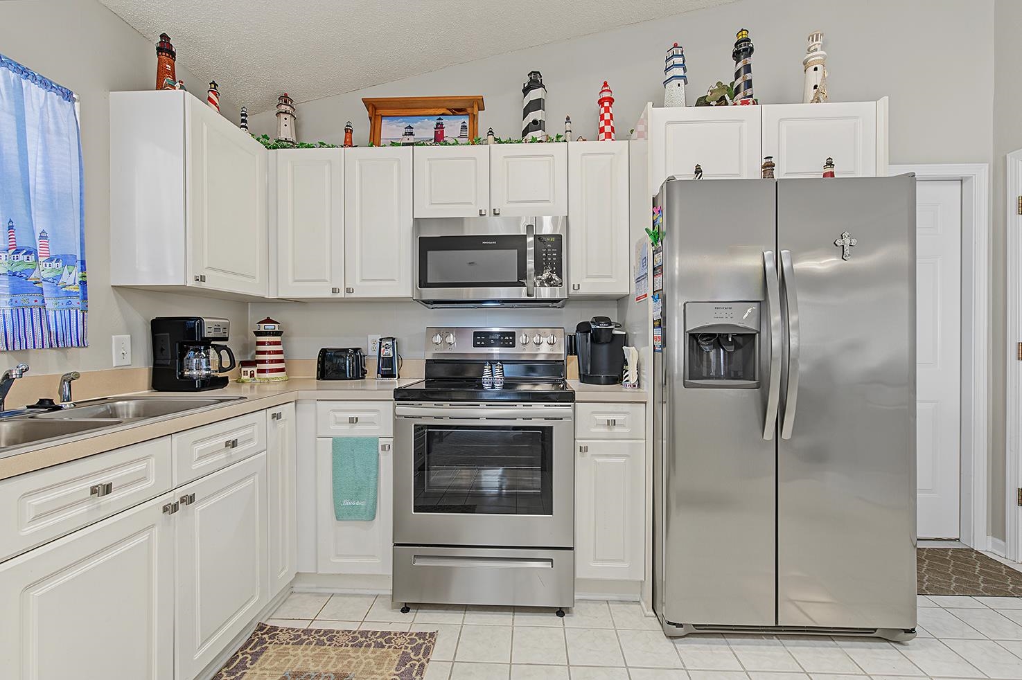 9915 Largo Ct. Property Photo 25