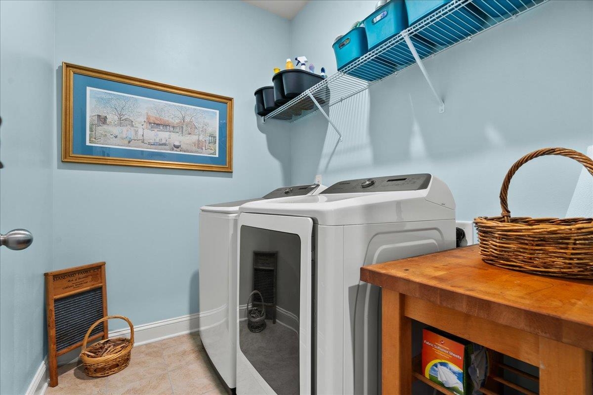 165 Bucky Loop Property Photo 37