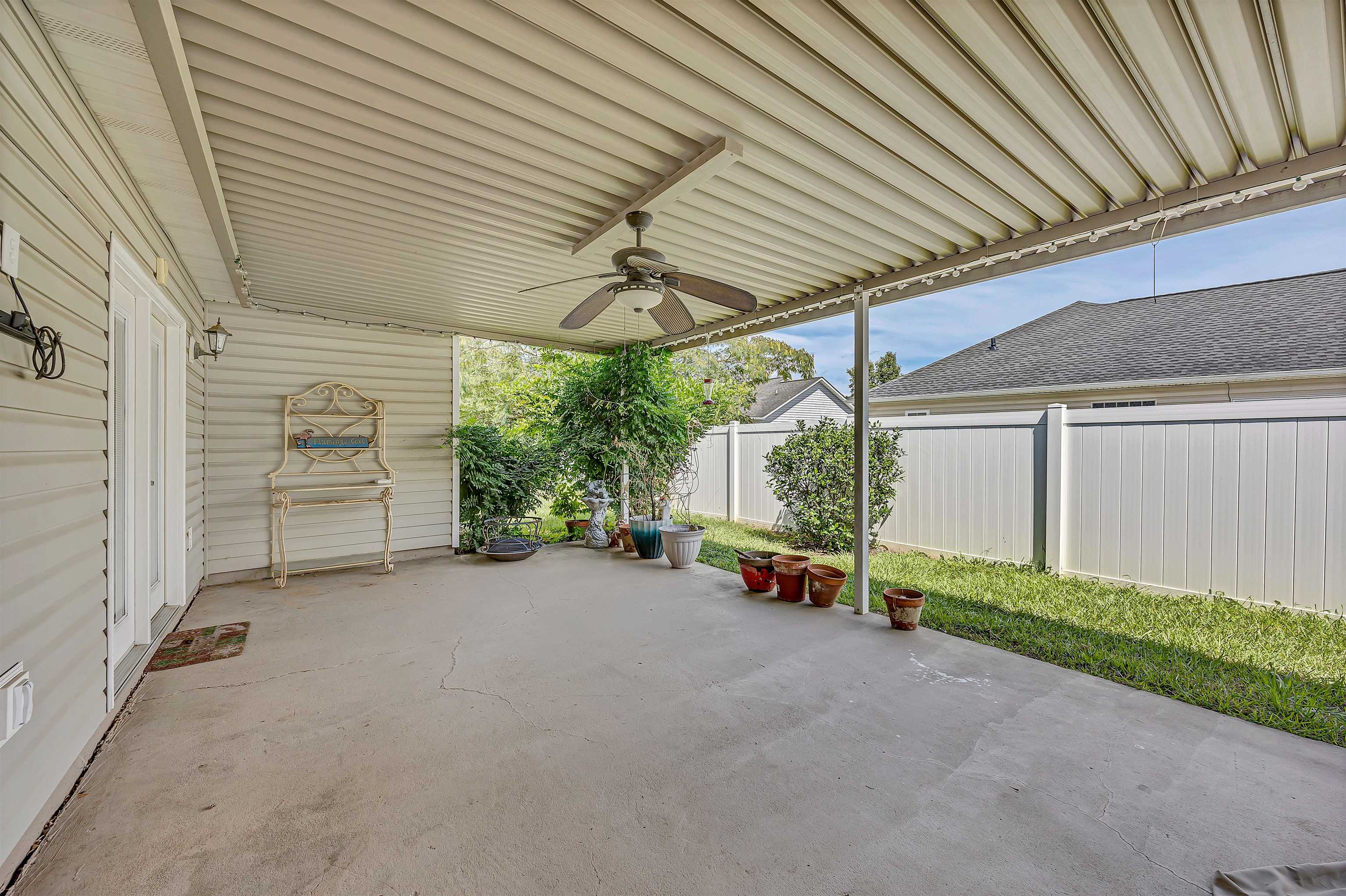 512 Hyacinth Dr. Property Photo 21