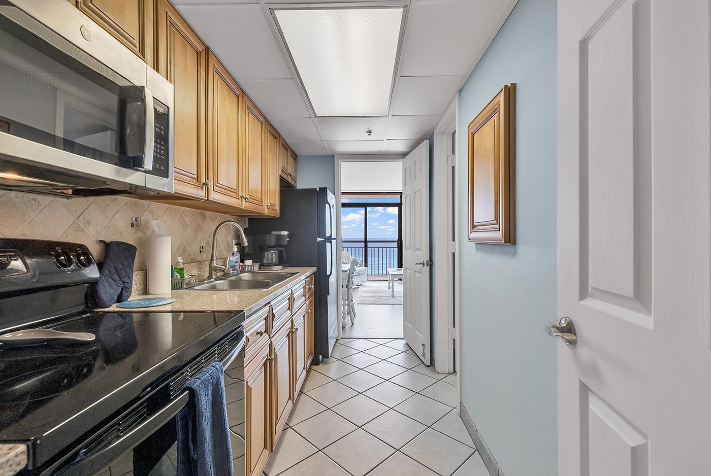 3000 N Ocean Blvd. Property Photo 7