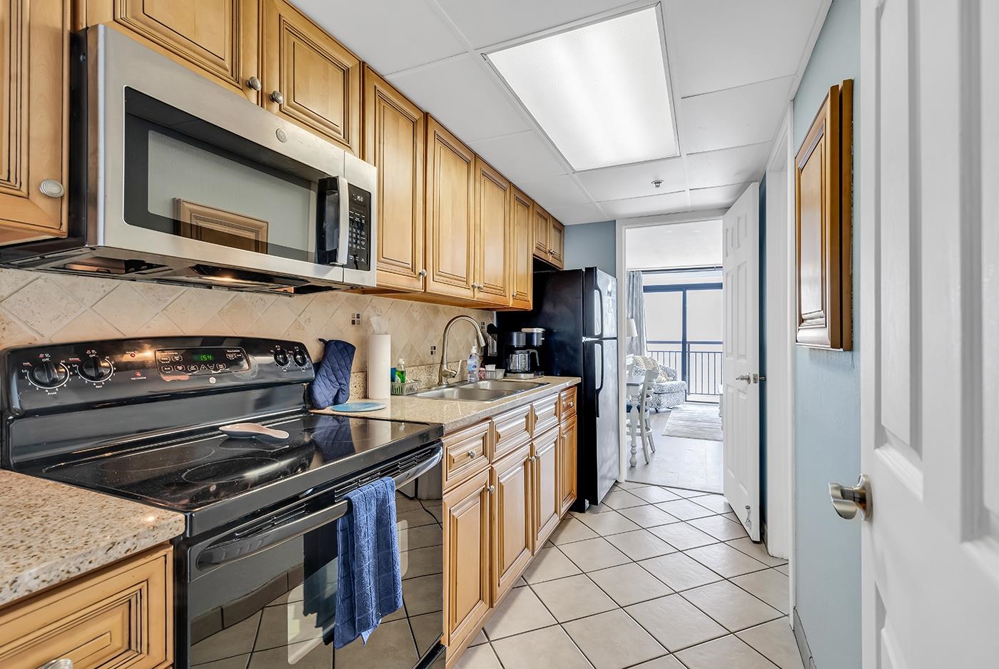 3000 N Ocean Blvd. Property Photo 26