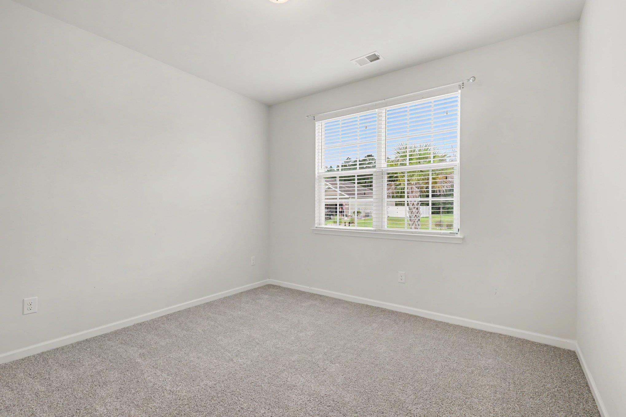 124 Rialto Dr. Property Photo 18