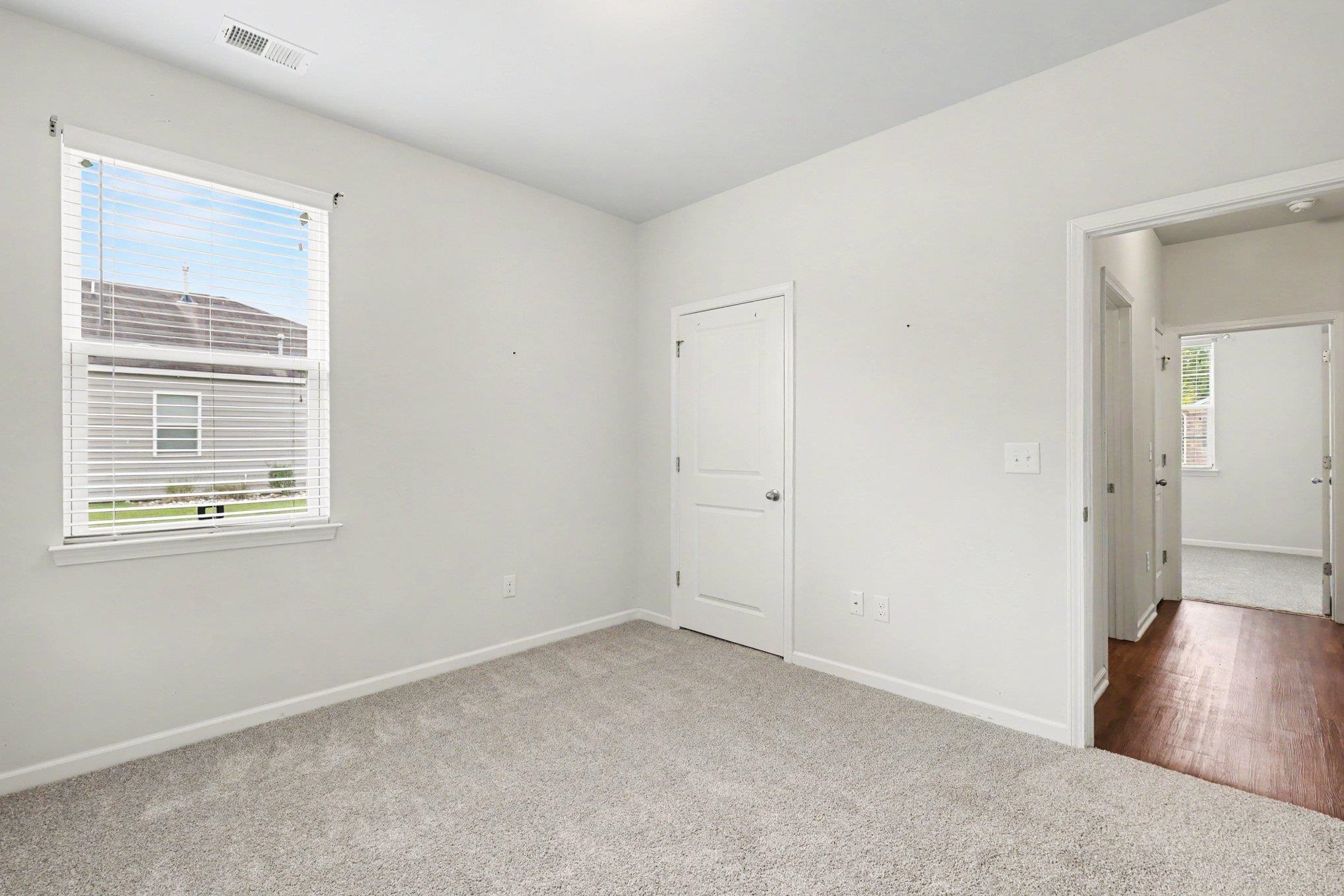 124 Rialto Dr. Property Photo 21