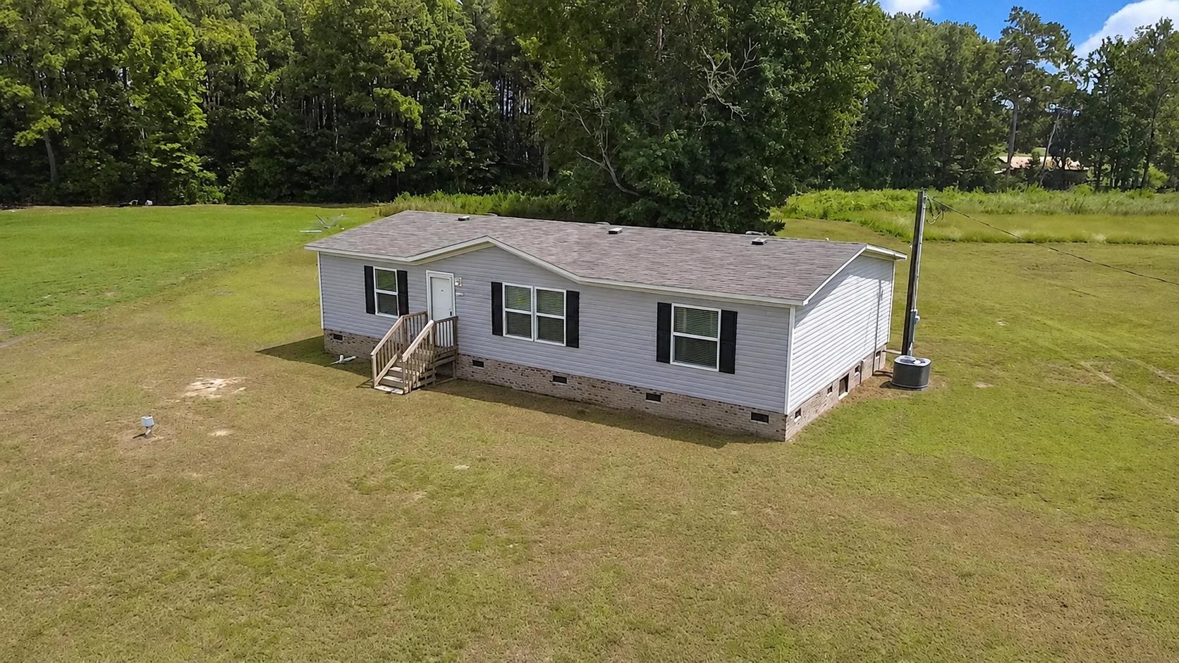 1112 Millers Rd. Property Photo 2