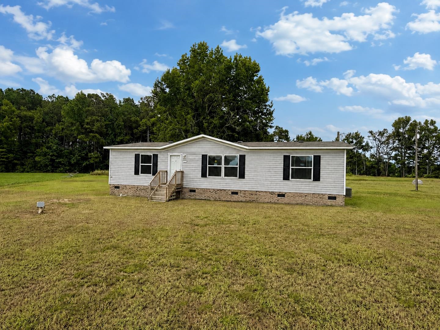 1112 Millers Rd. Property Photo 4