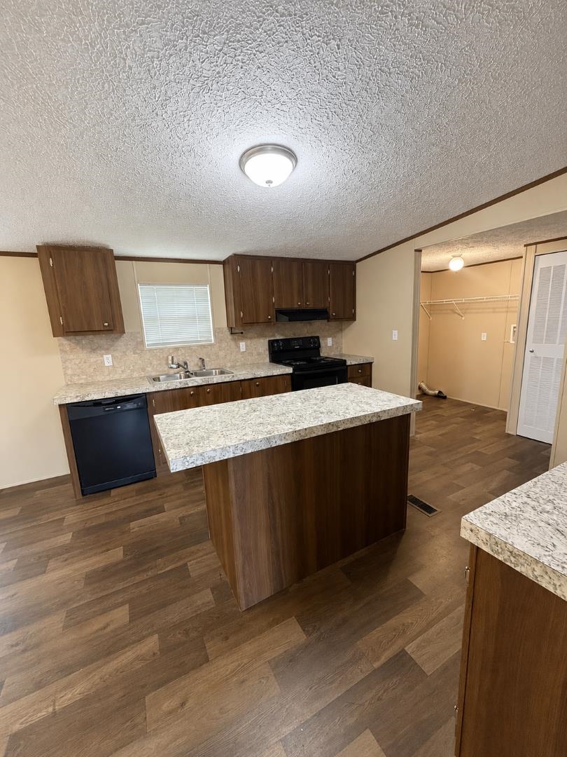 1112 Millers Rd. Property Photo 6