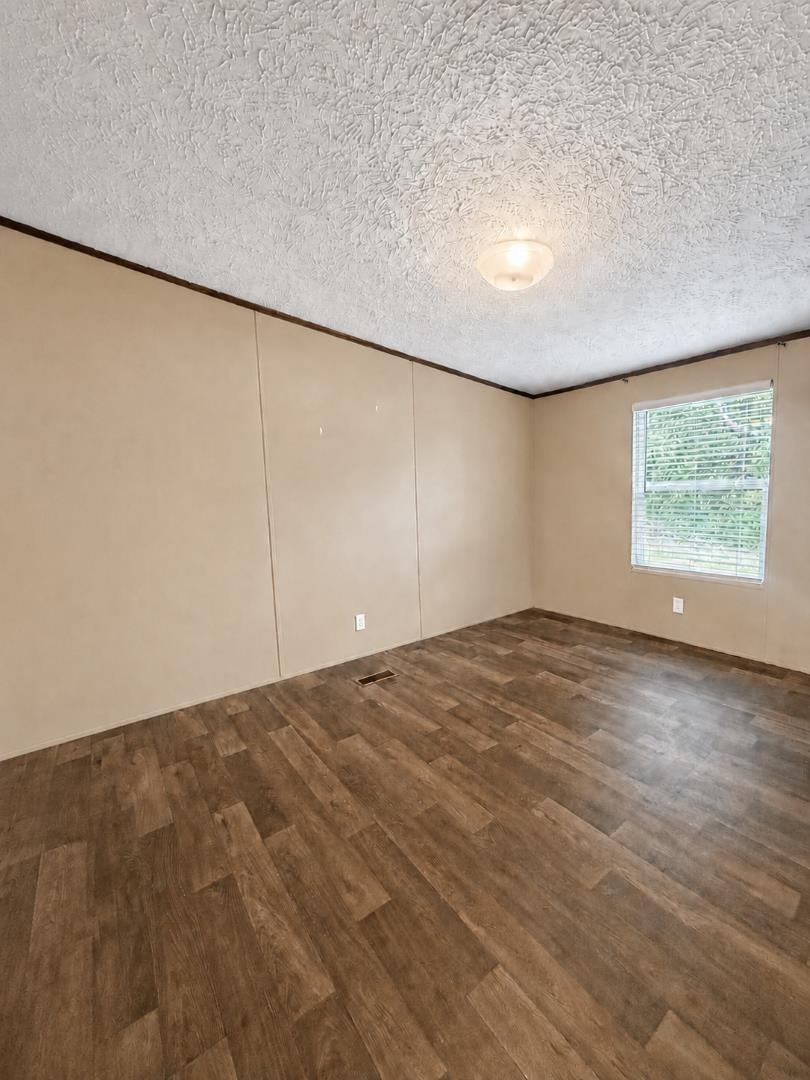 1112 Millers Rd. Property Photo 9