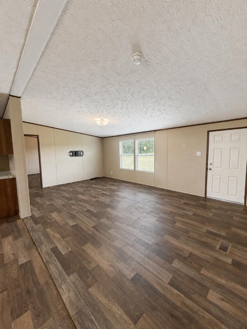 1112 Millers Rd. Property Photo 19