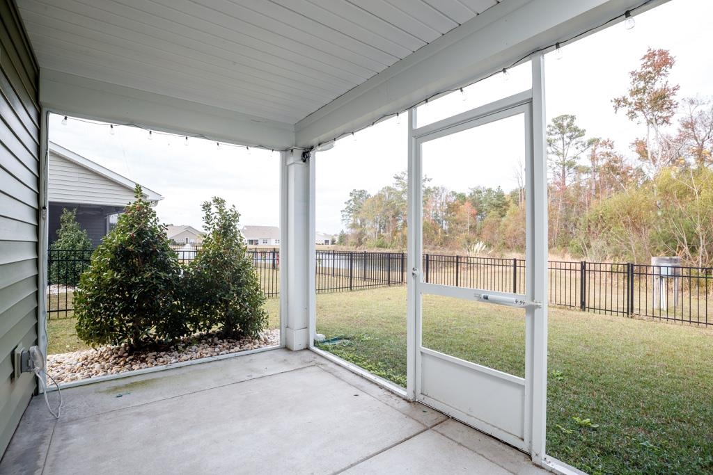 1843 Berkley Village Loop Property Photo 8