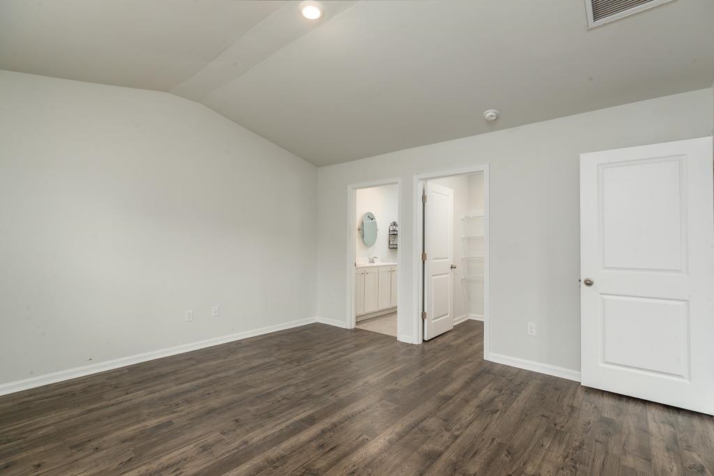 1843 Berkley Village Loop Property Photo 24