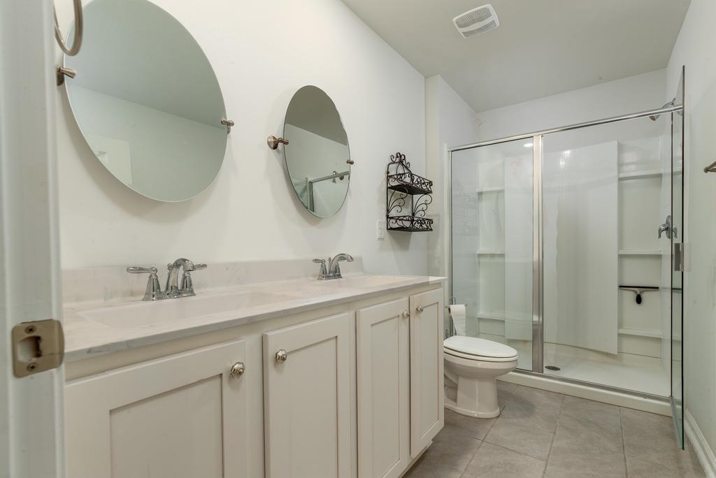 1843 Berkley Village Loop Property Photo 25