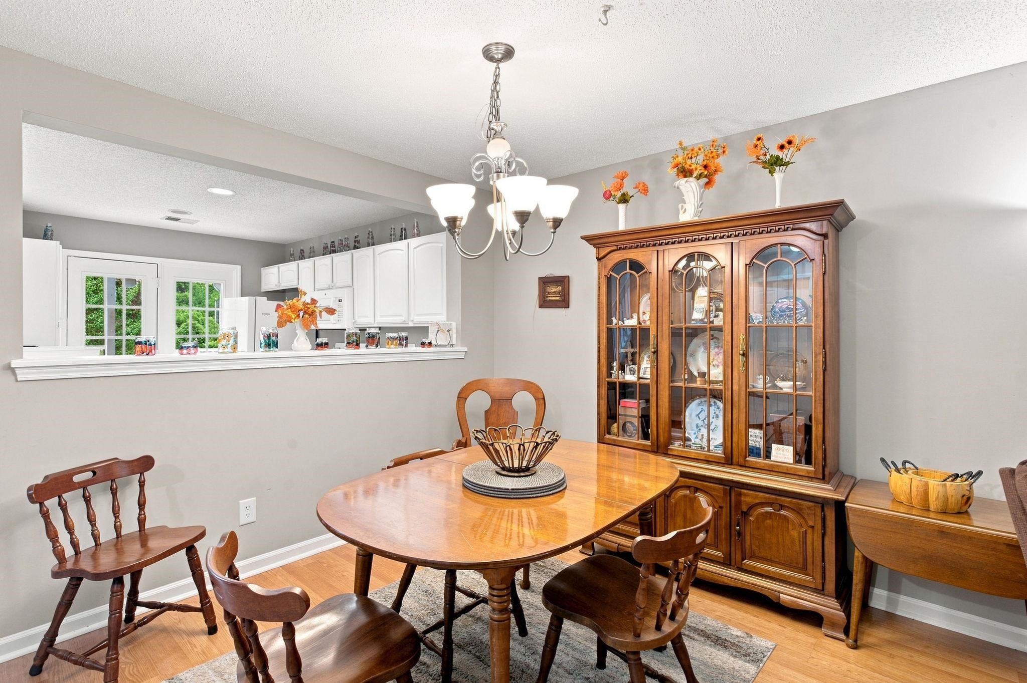 1061 Williston Loop Property Photo 7