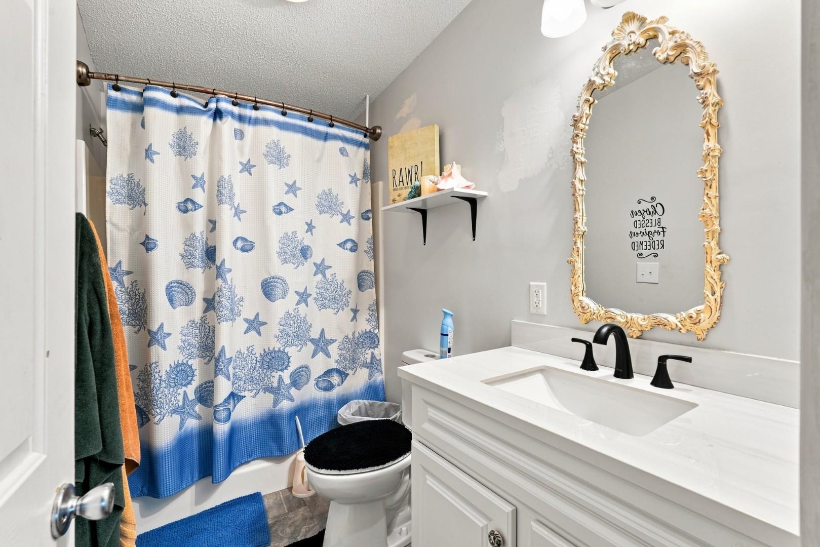 6284 Donahue Dr. Property Photo 10