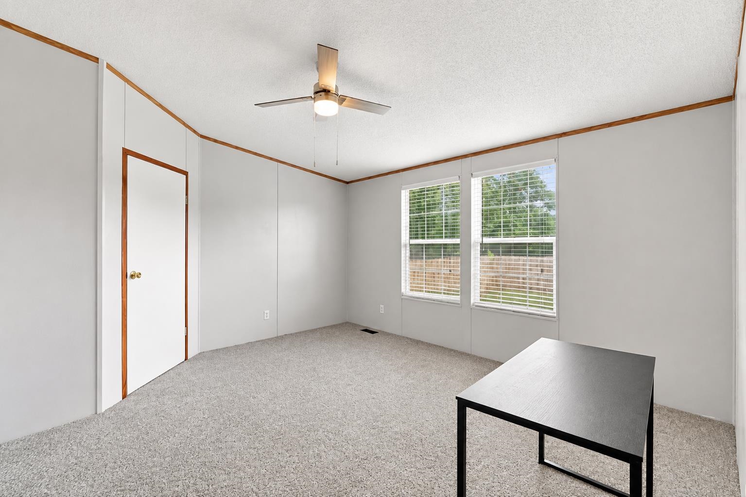 6284 Donahue Dr. Property Photo 11