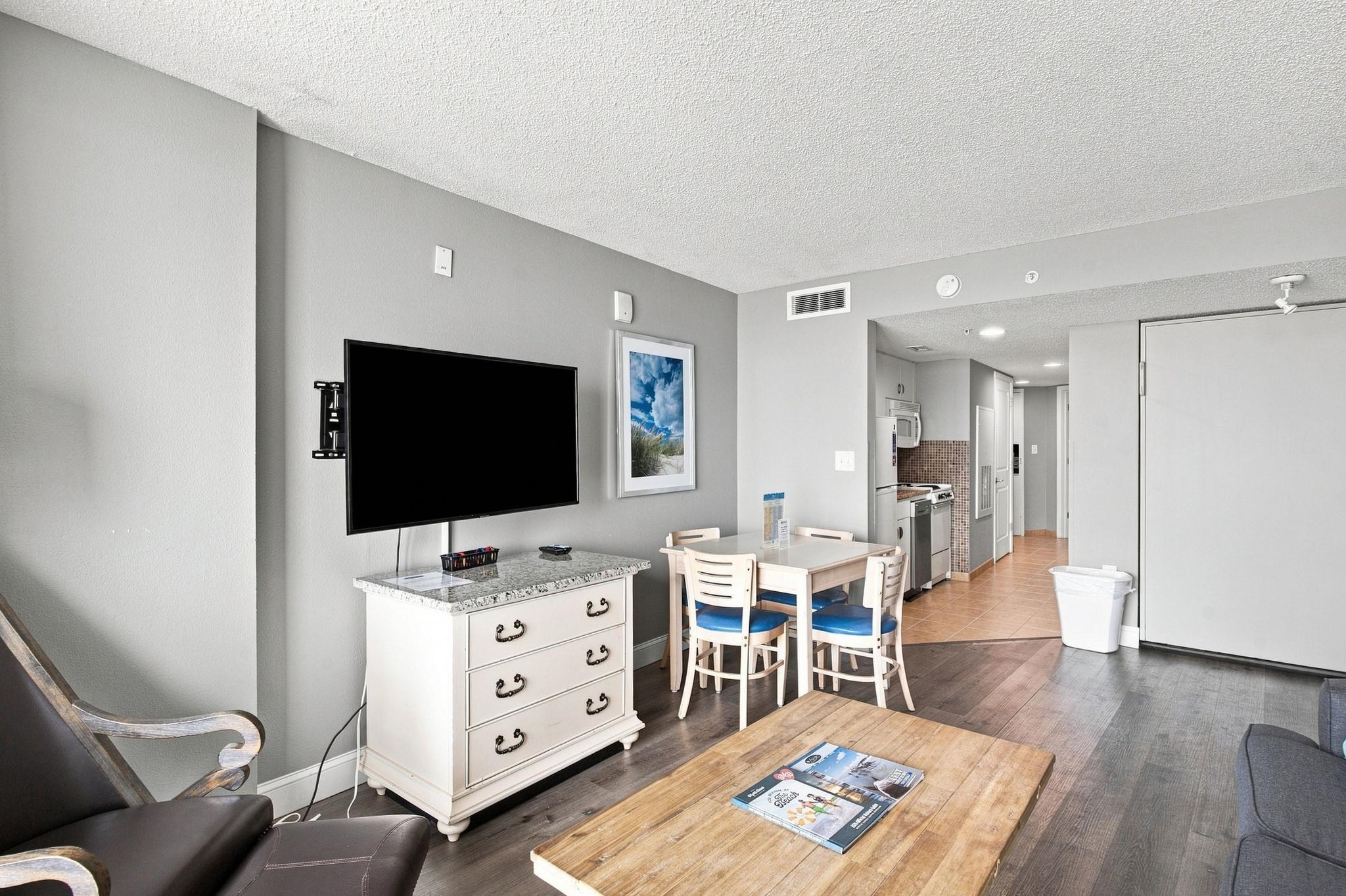 300 N Ocean Blvd. Property Photo 4