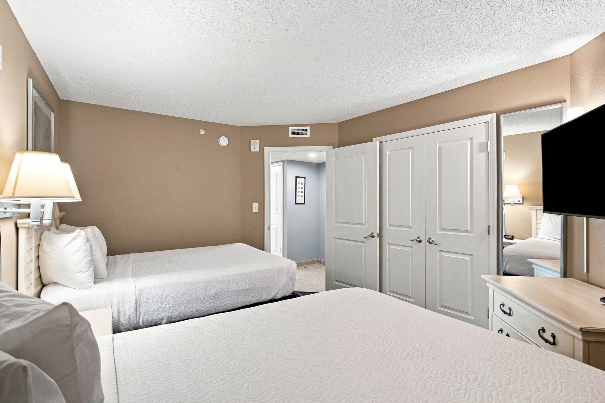 300 N Ocean Blvd. Property Photo 12