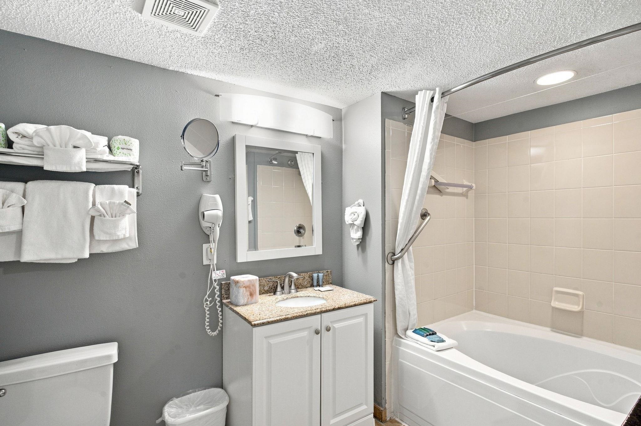300 N Ocean Blvd. Property Photo 14