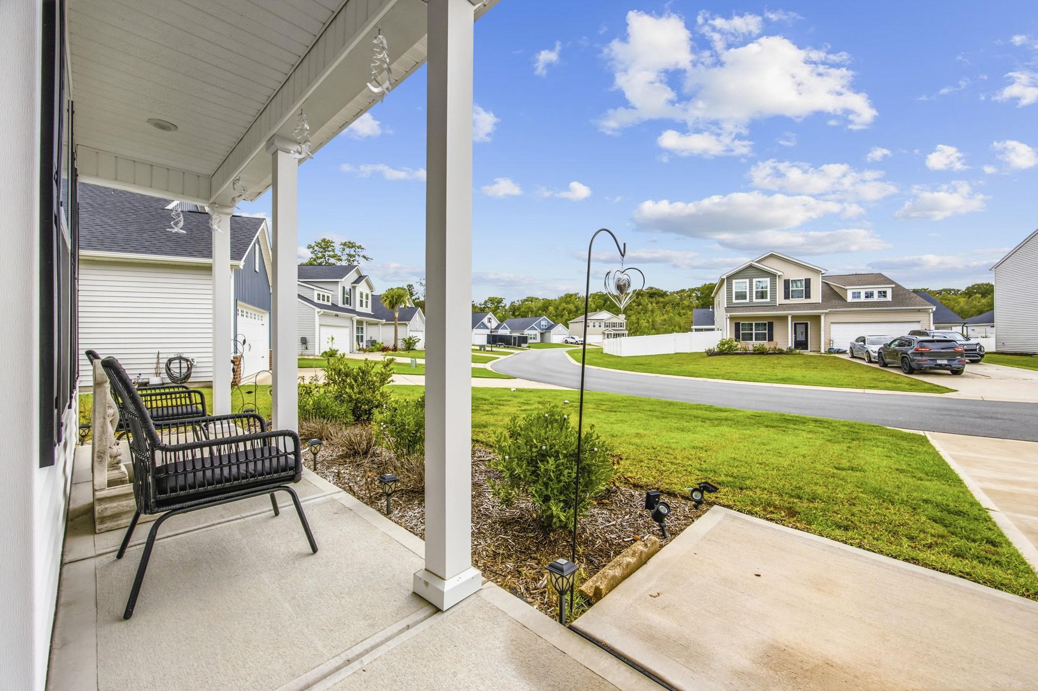 220 Averyville Dr. Property Photo 4