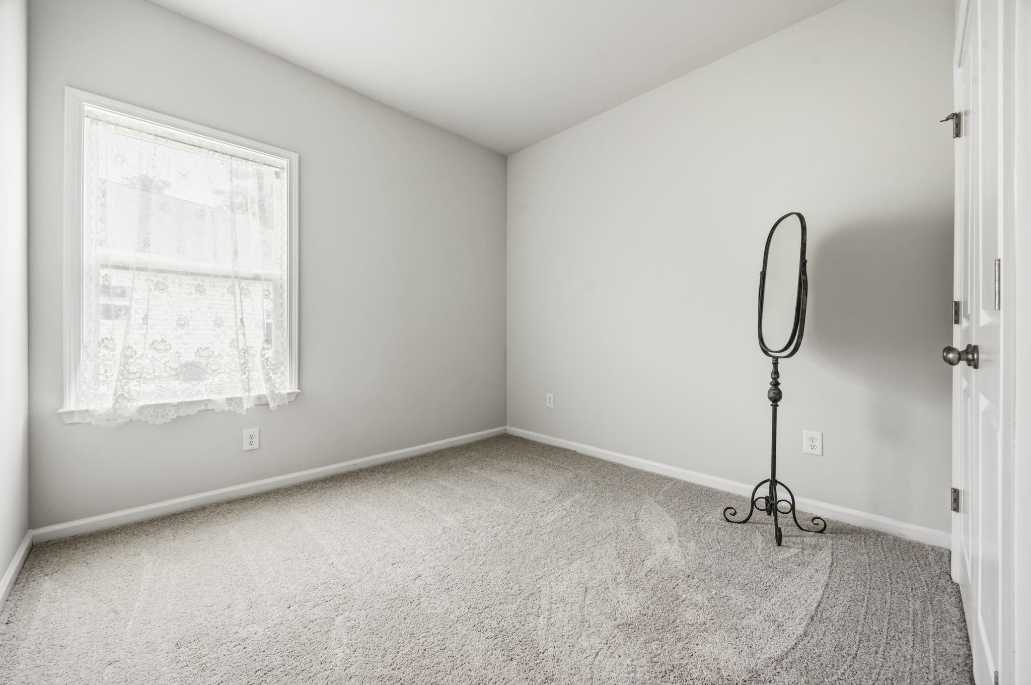 220 Averyville Dr. Property Photo 25