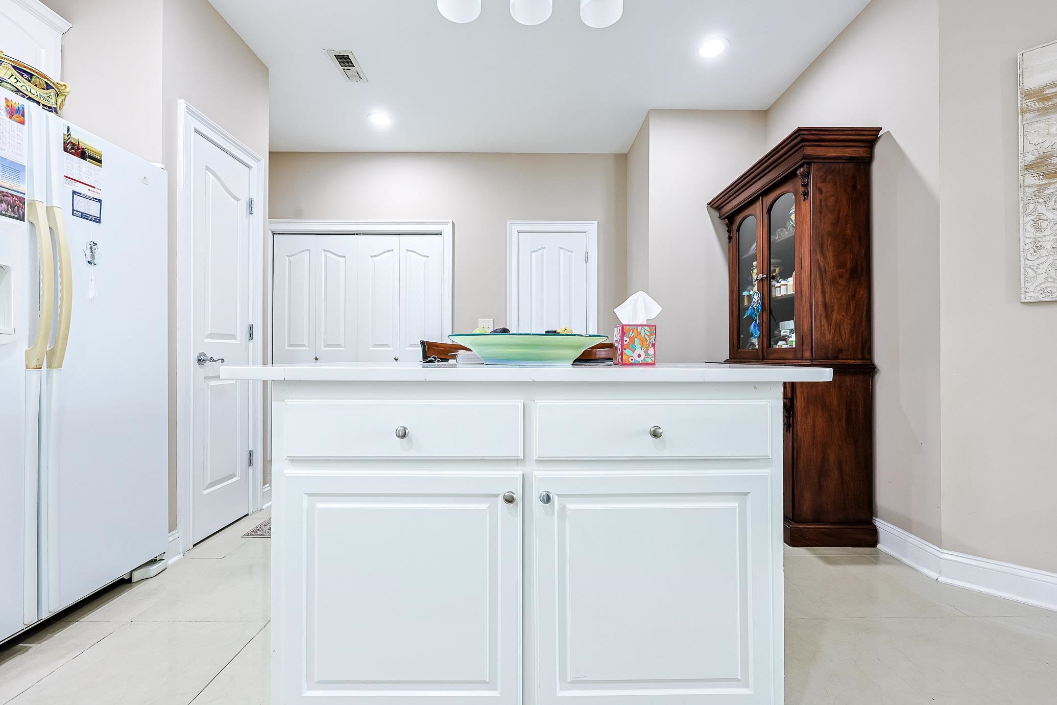 1457 Saint Thomas Circle Property Photo 10