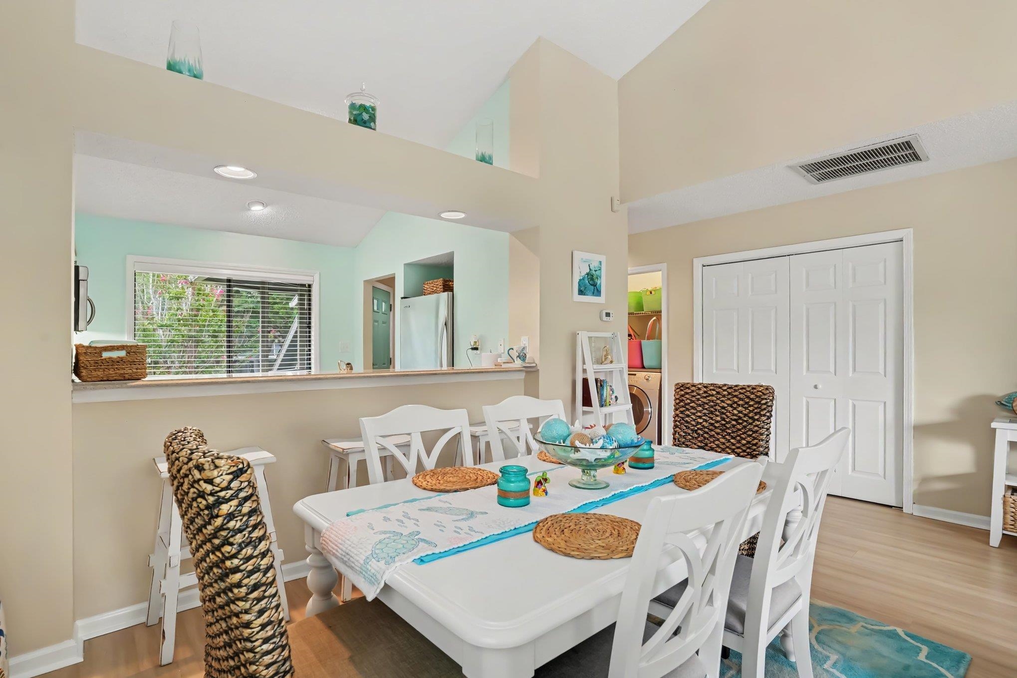 425 Appledore Circle Property Photo 8