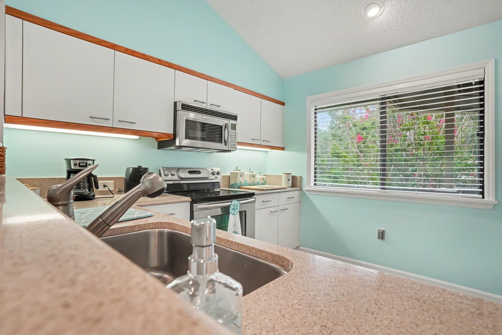 425 Appledore Circle Property Photo 12
