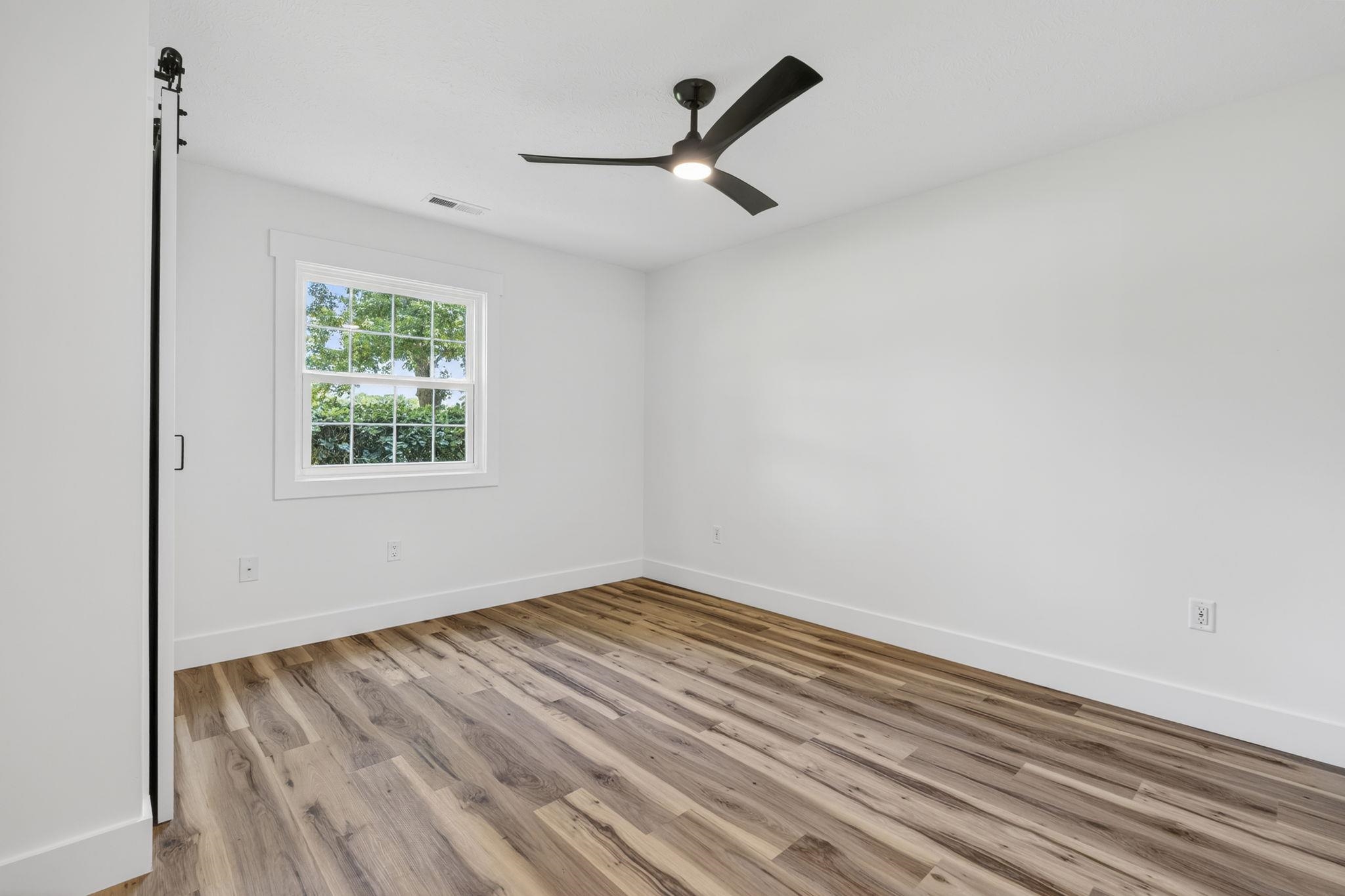541 White River Dr. Property Photo 23