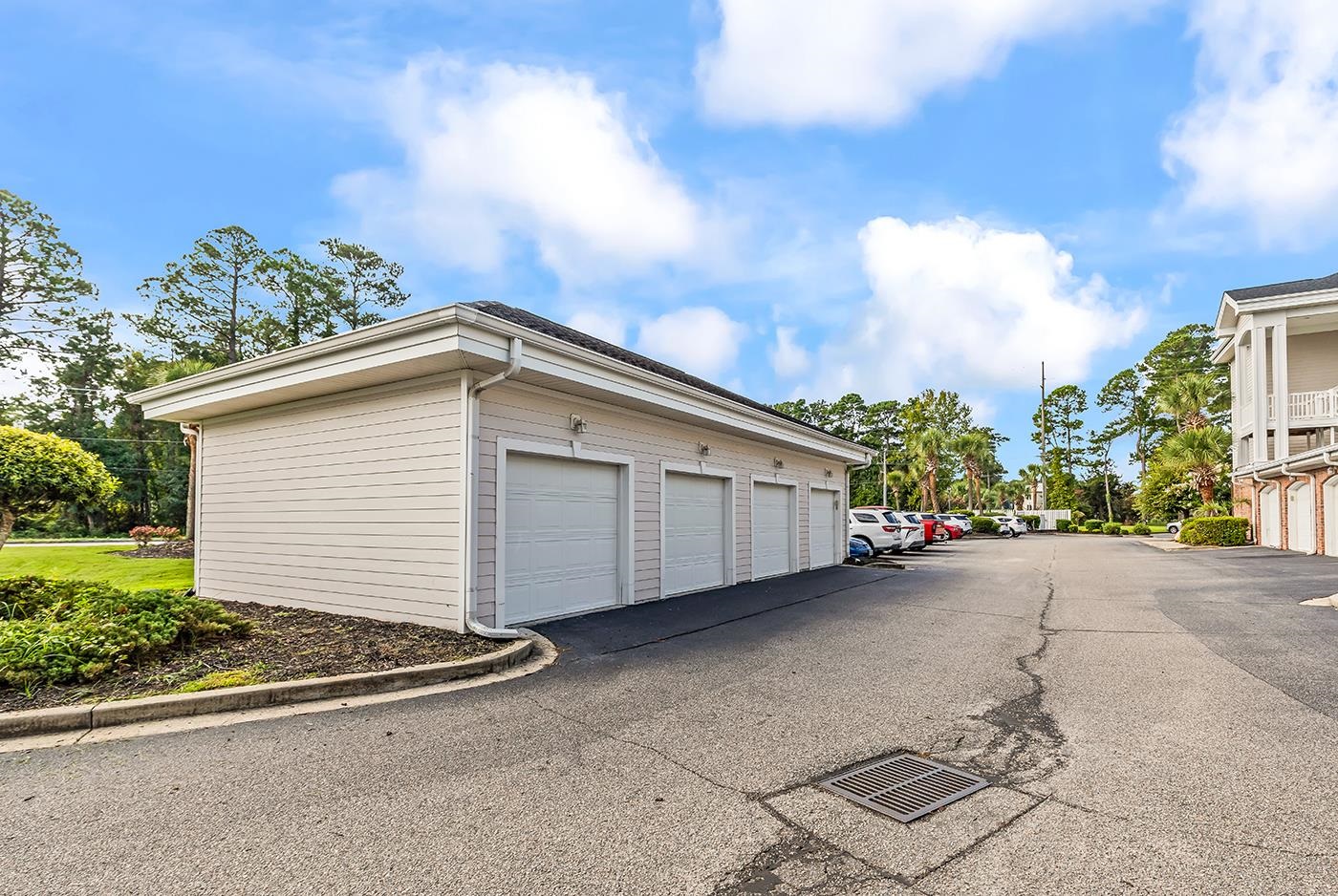8g Dahlia Ct. Property Photo 1