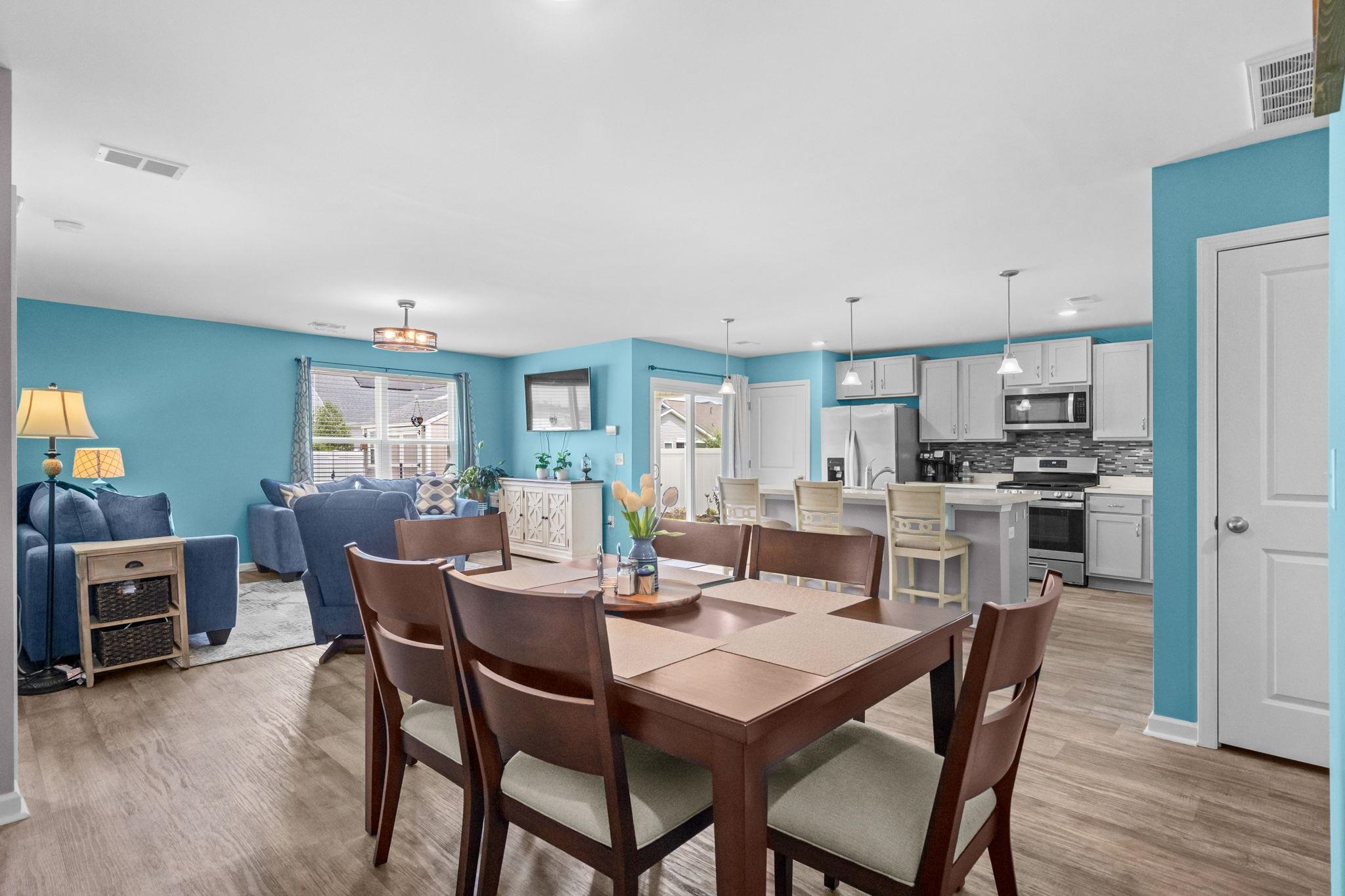 188 Golden Bear Circle Property Photo 14