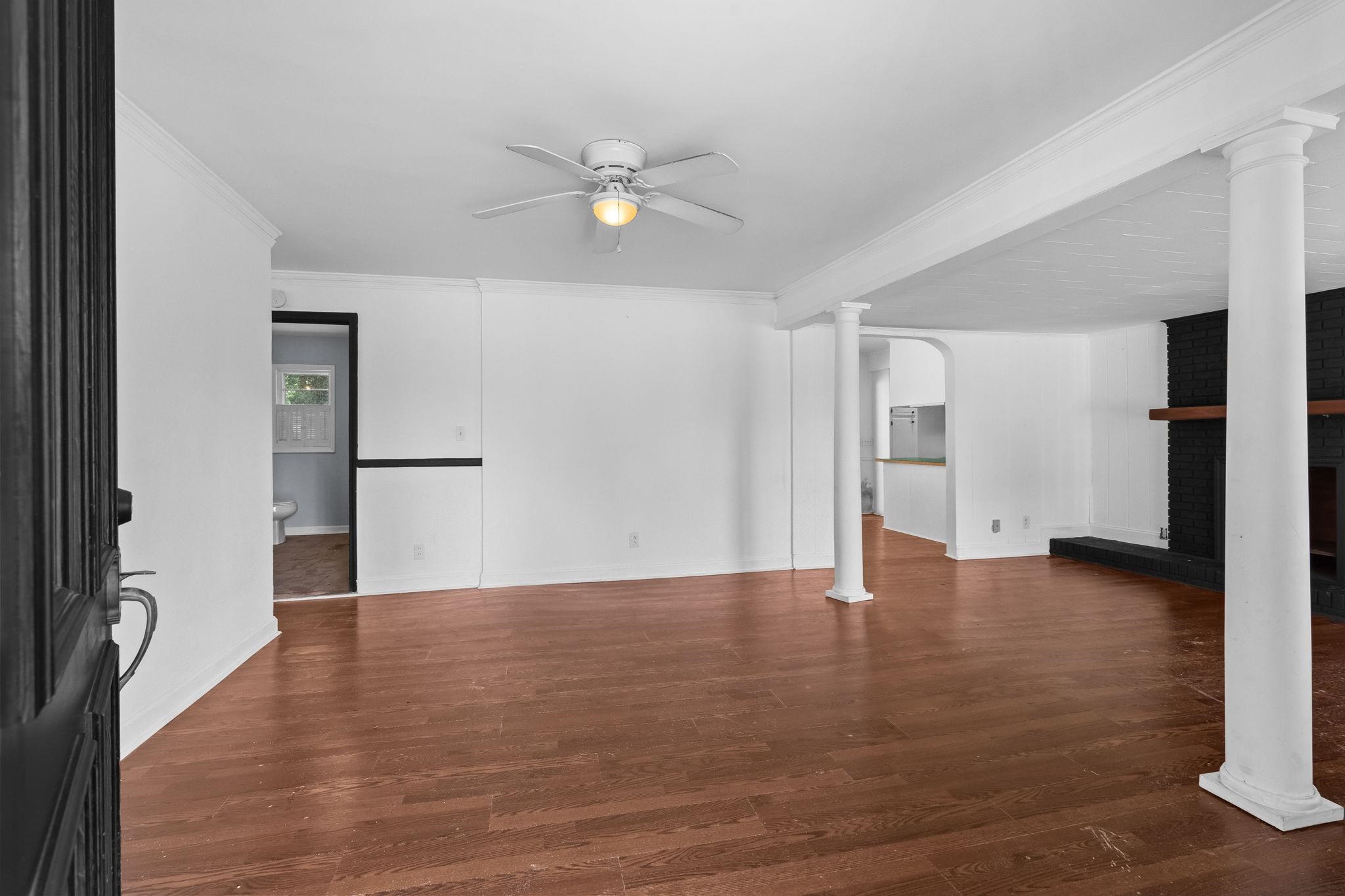409 E Melrose St. Property Photo 8