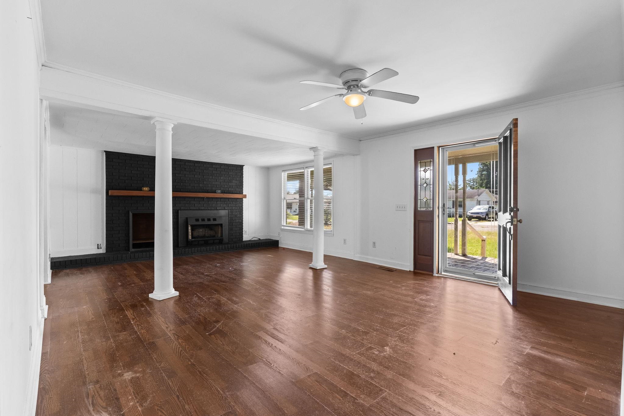 409 E Melrose St. Property Photo 10