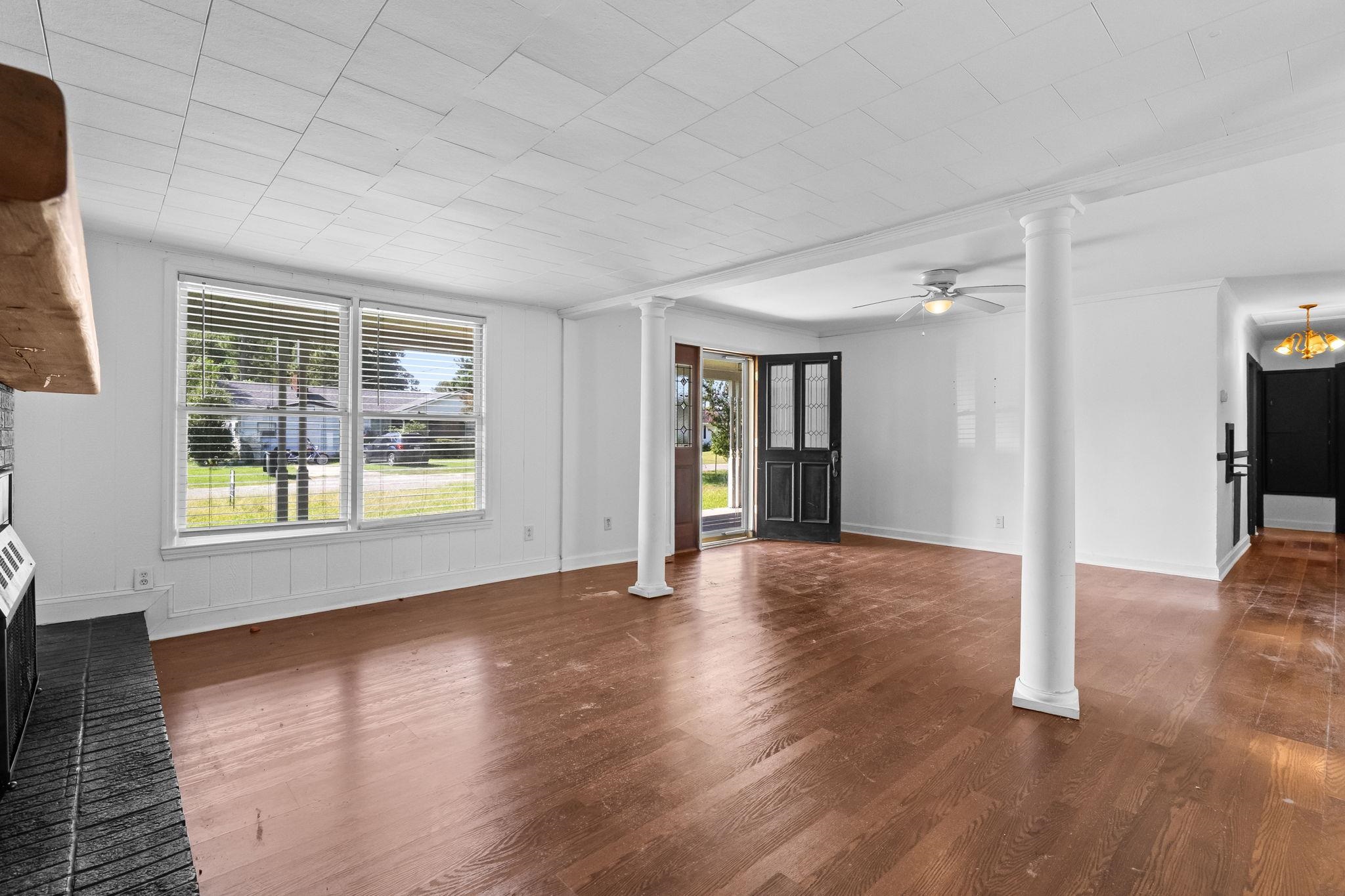 409 E Melrose St. Property Photo 12