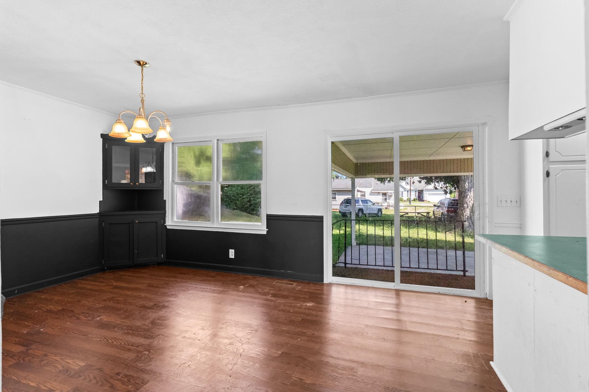 409 E Melrose St. Property Photo 14