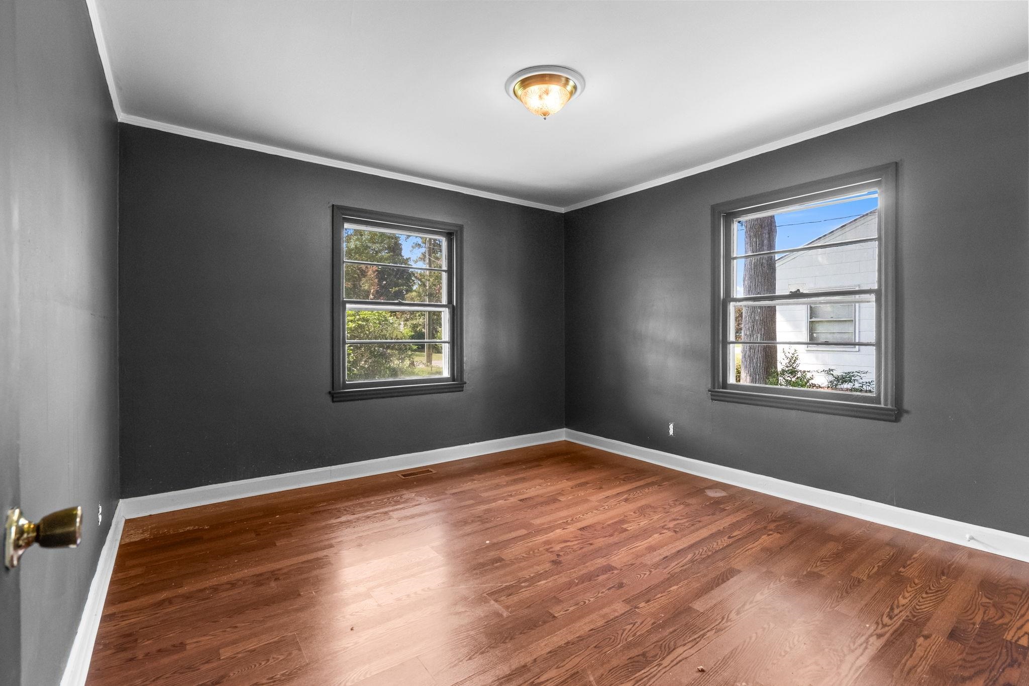 409 E Melrose St. Property Photo 23