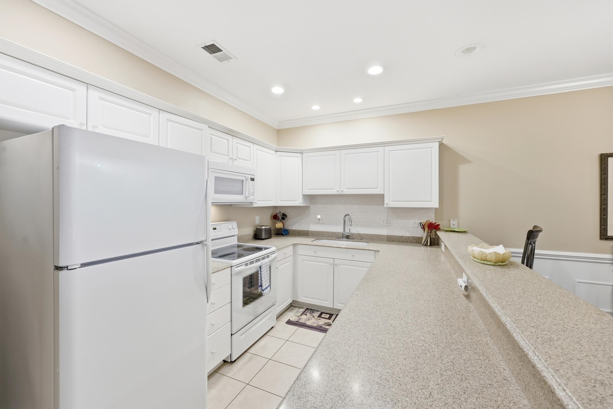 1106 Louise Costin Ln. Property Photo 11