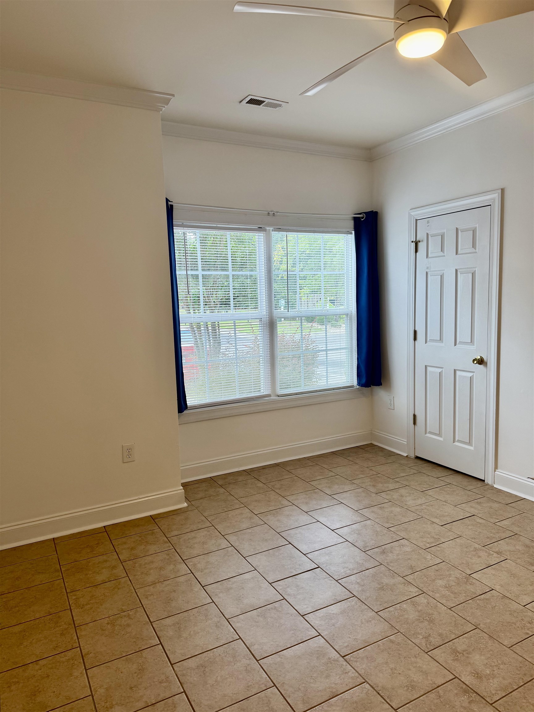 2049 Silver Crest Dr. Property Photo 22