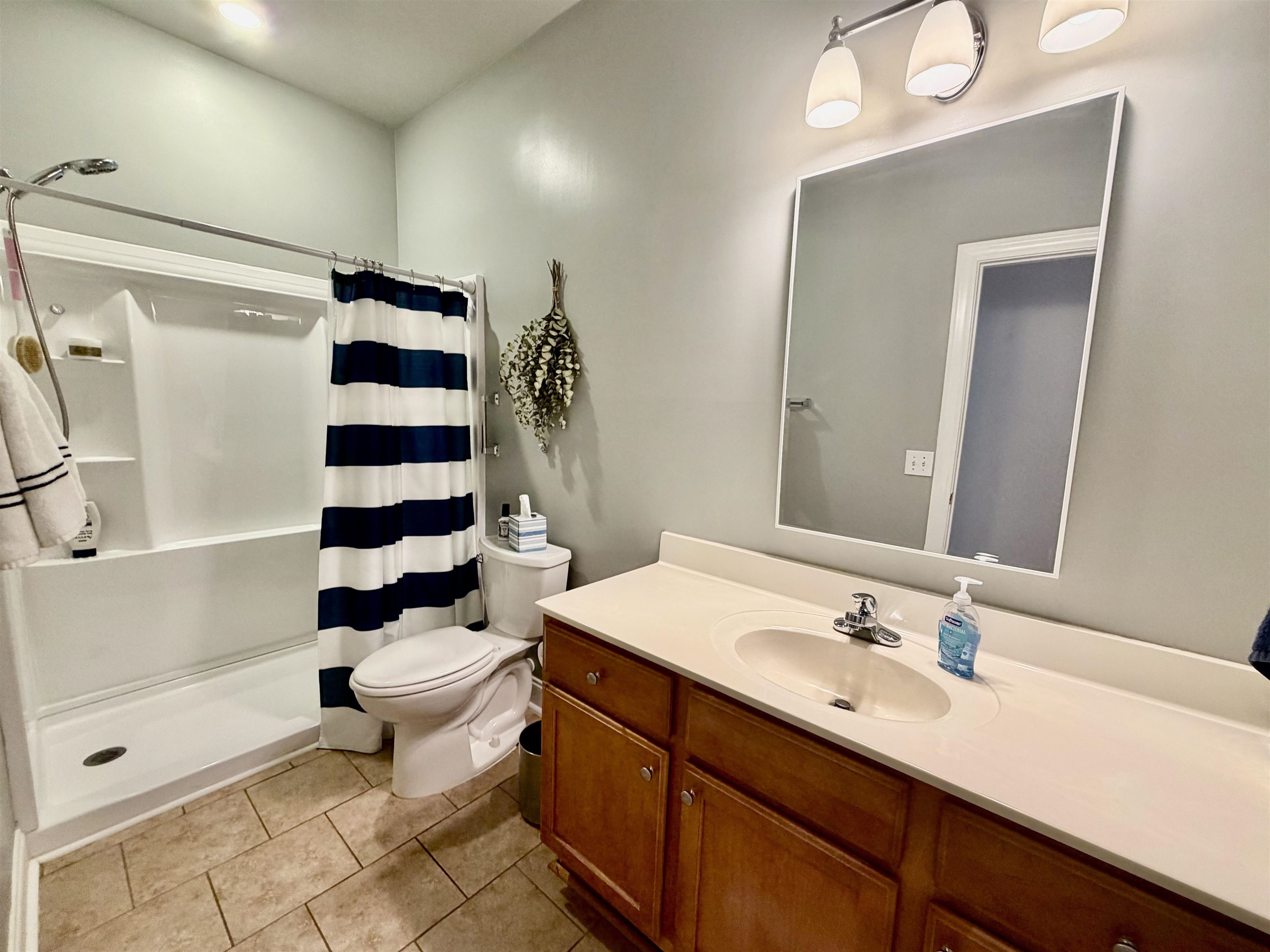 2049 Silver Crest Dr. Property Photo 27