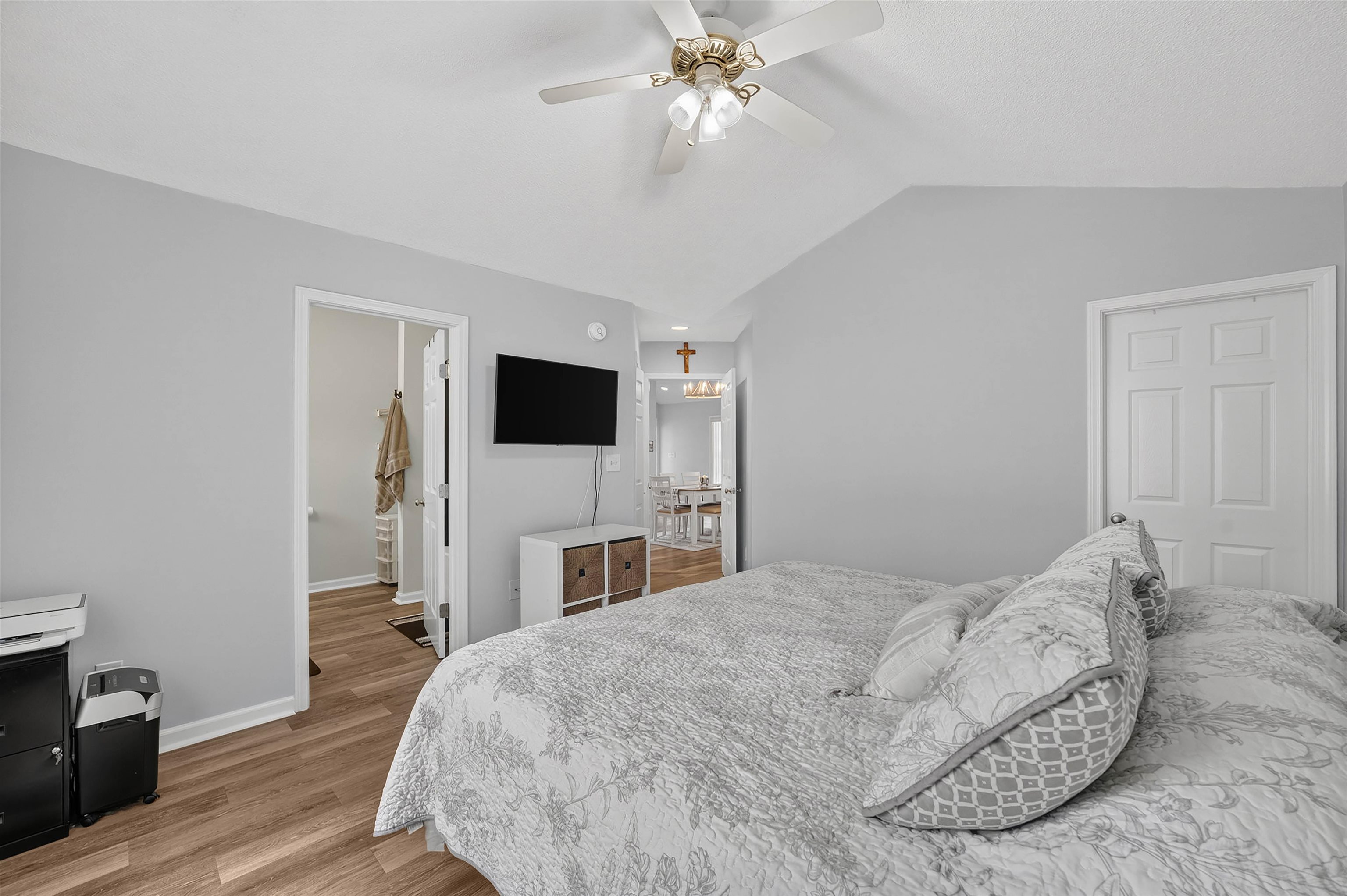 4225 Rivergate Ln. Property Photo 17