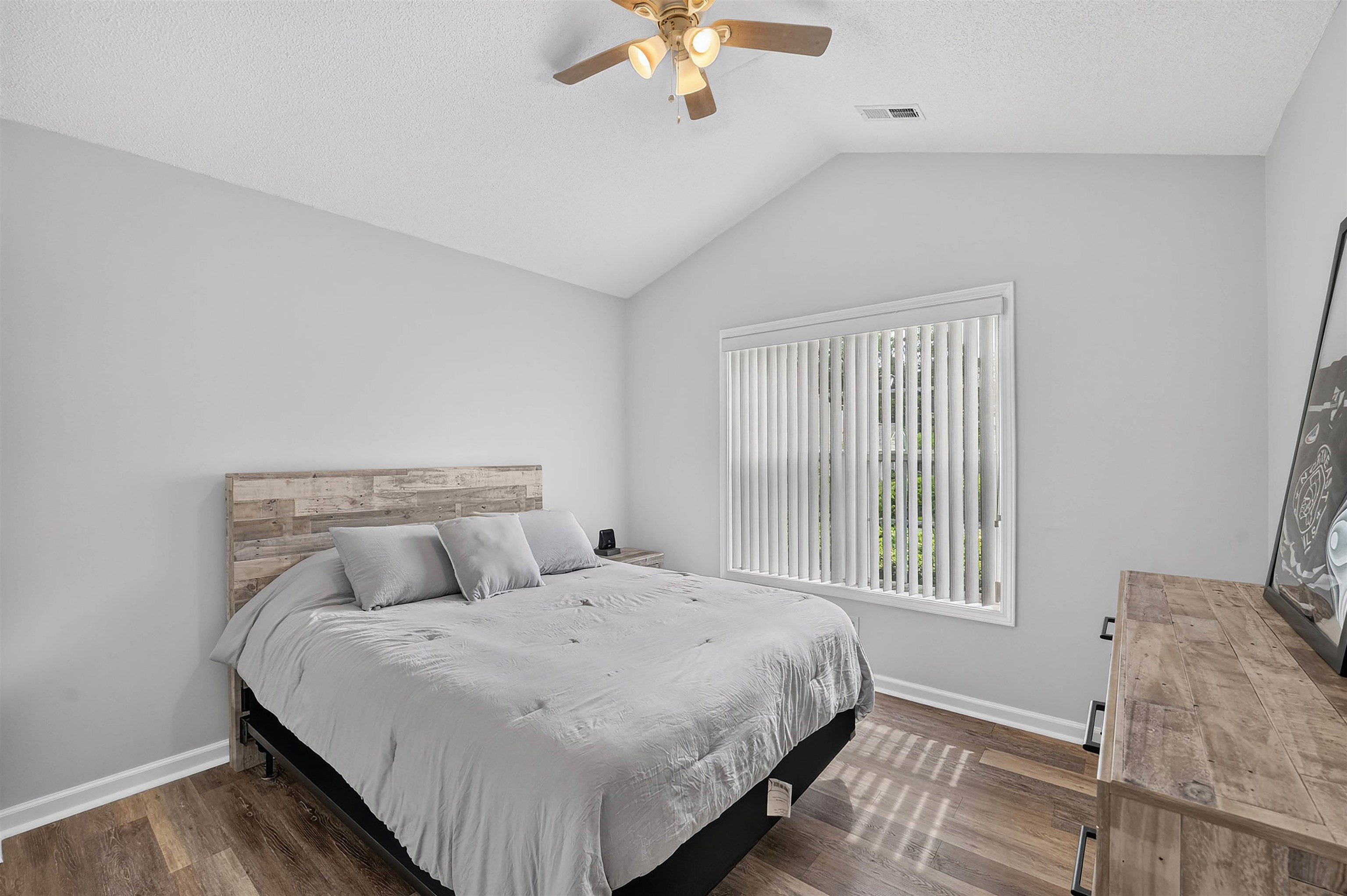 4225 Rivergate Ln. Property Photo 20