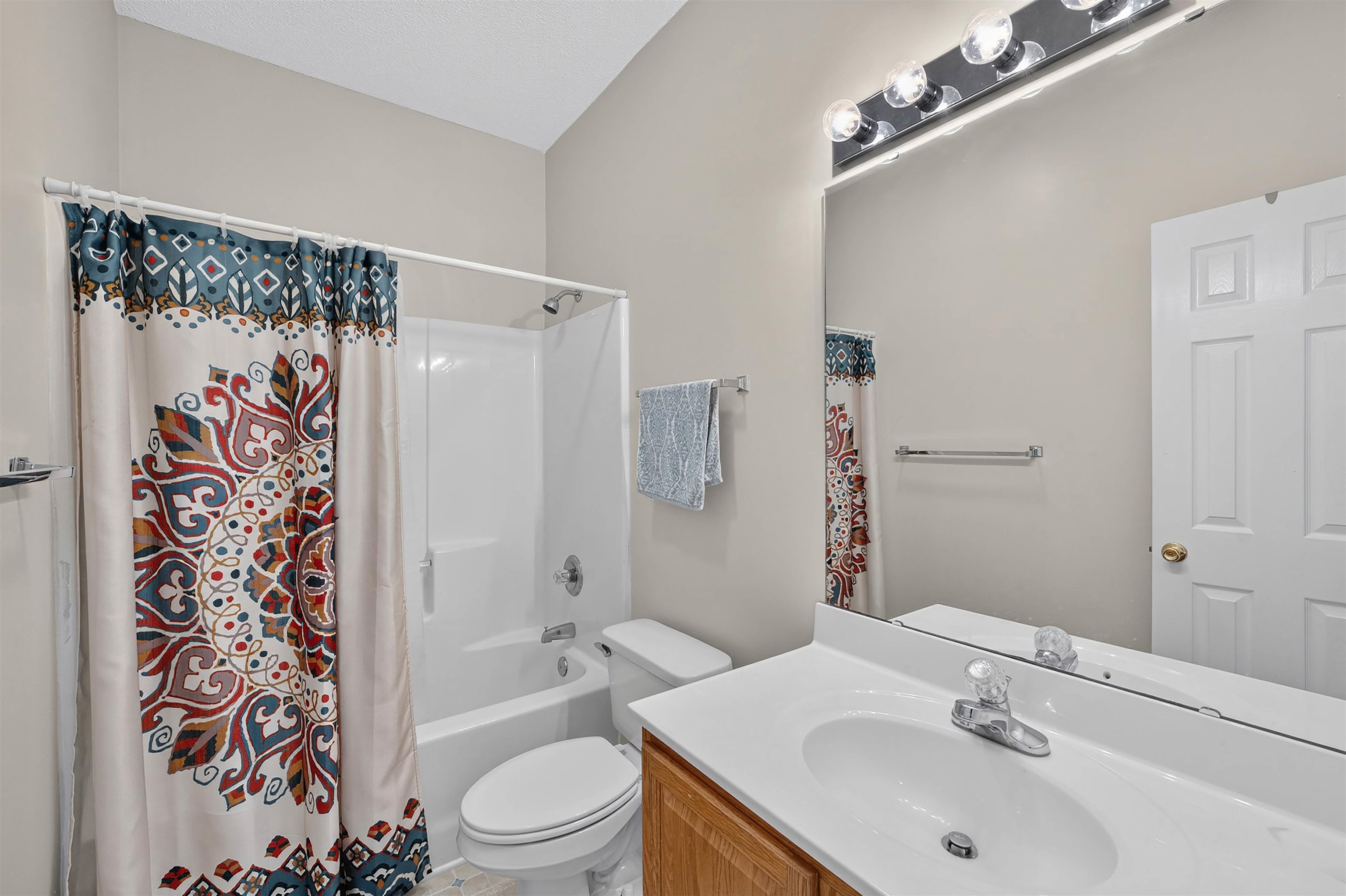 4225 Rivergate Ln. Property Photo 26