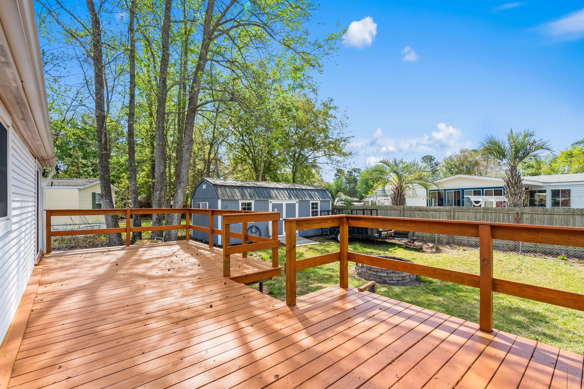 425 Sand Hill Dr. Property Photo 27