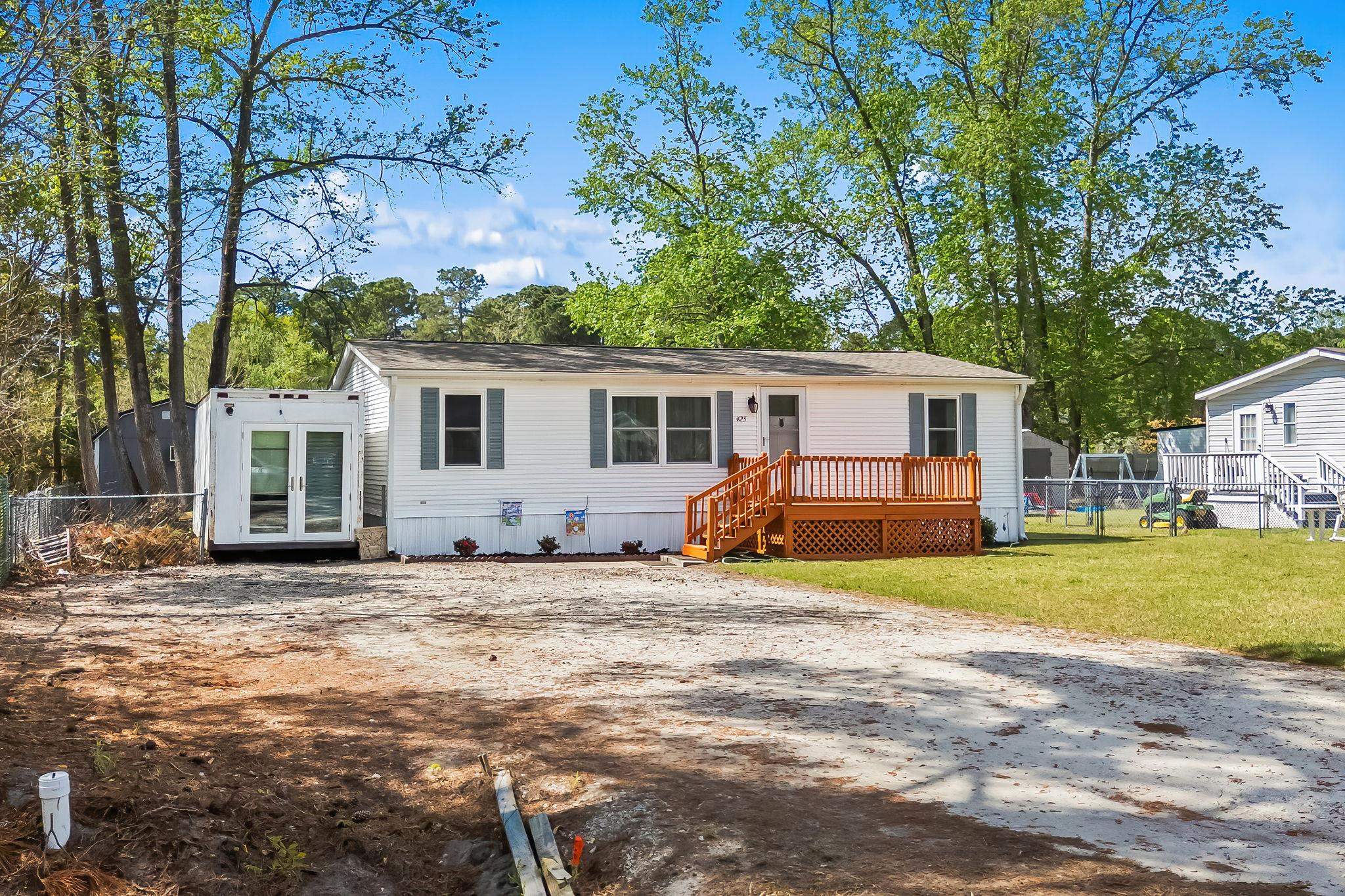 425 Sand Hill Dr. Property Photo 35